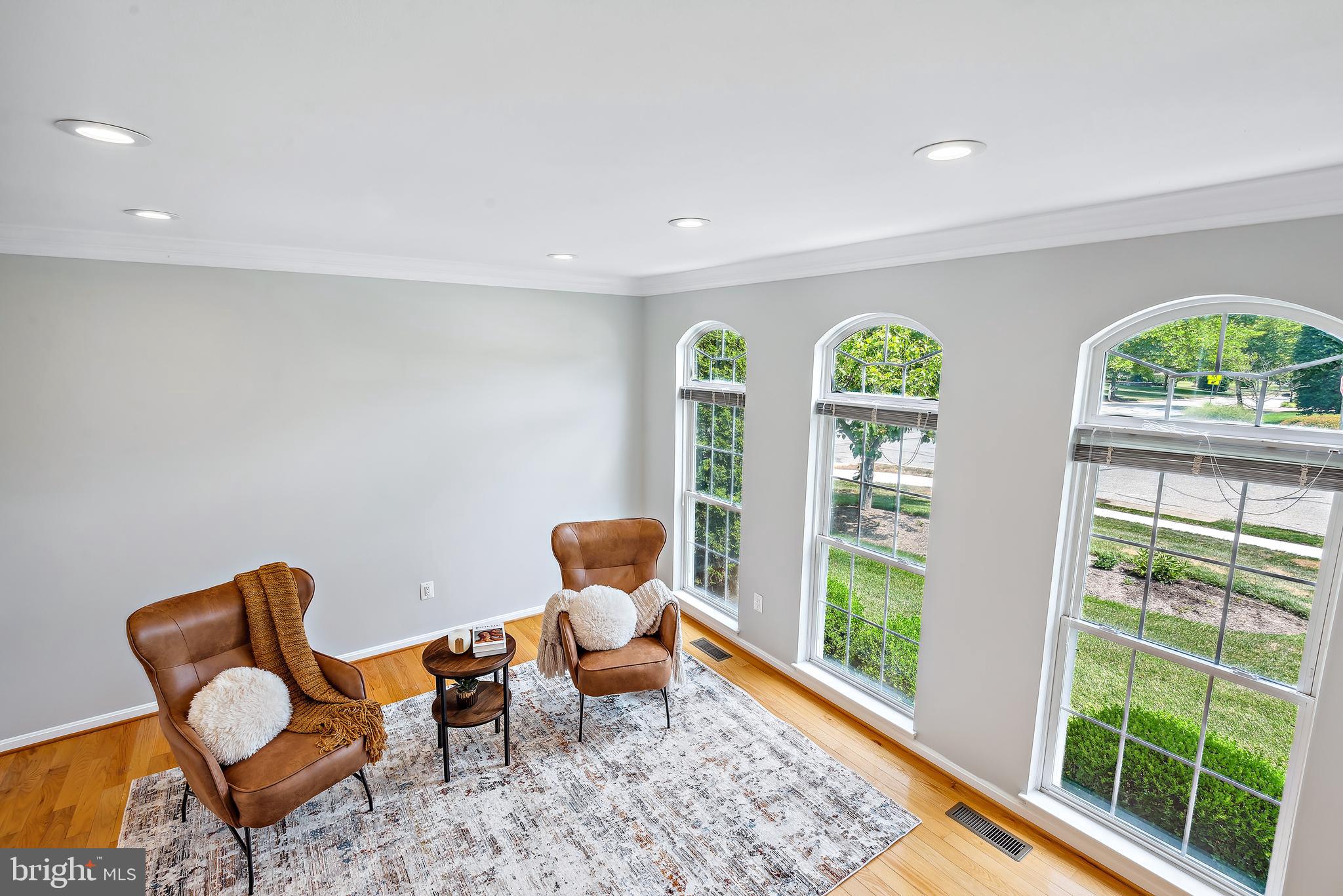 LYNDWOOD MANOR - Residential