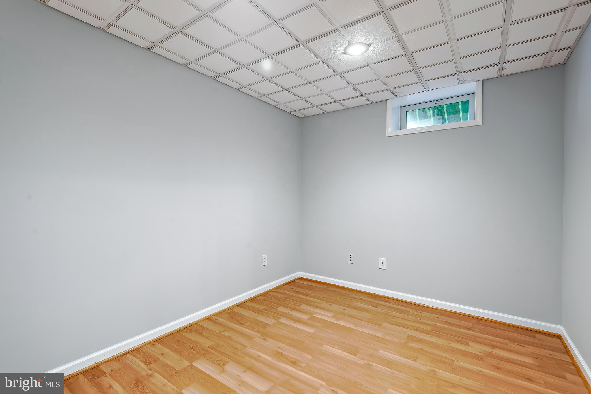 LYNDWOOD MANOR - Residential