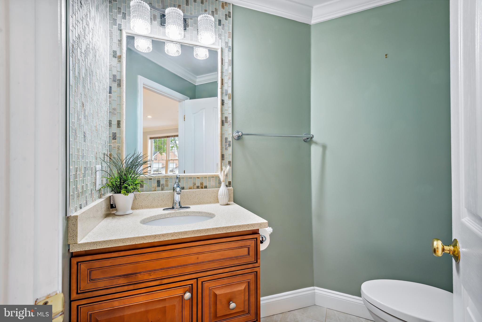 LYNDWOOD MANOR - Residential