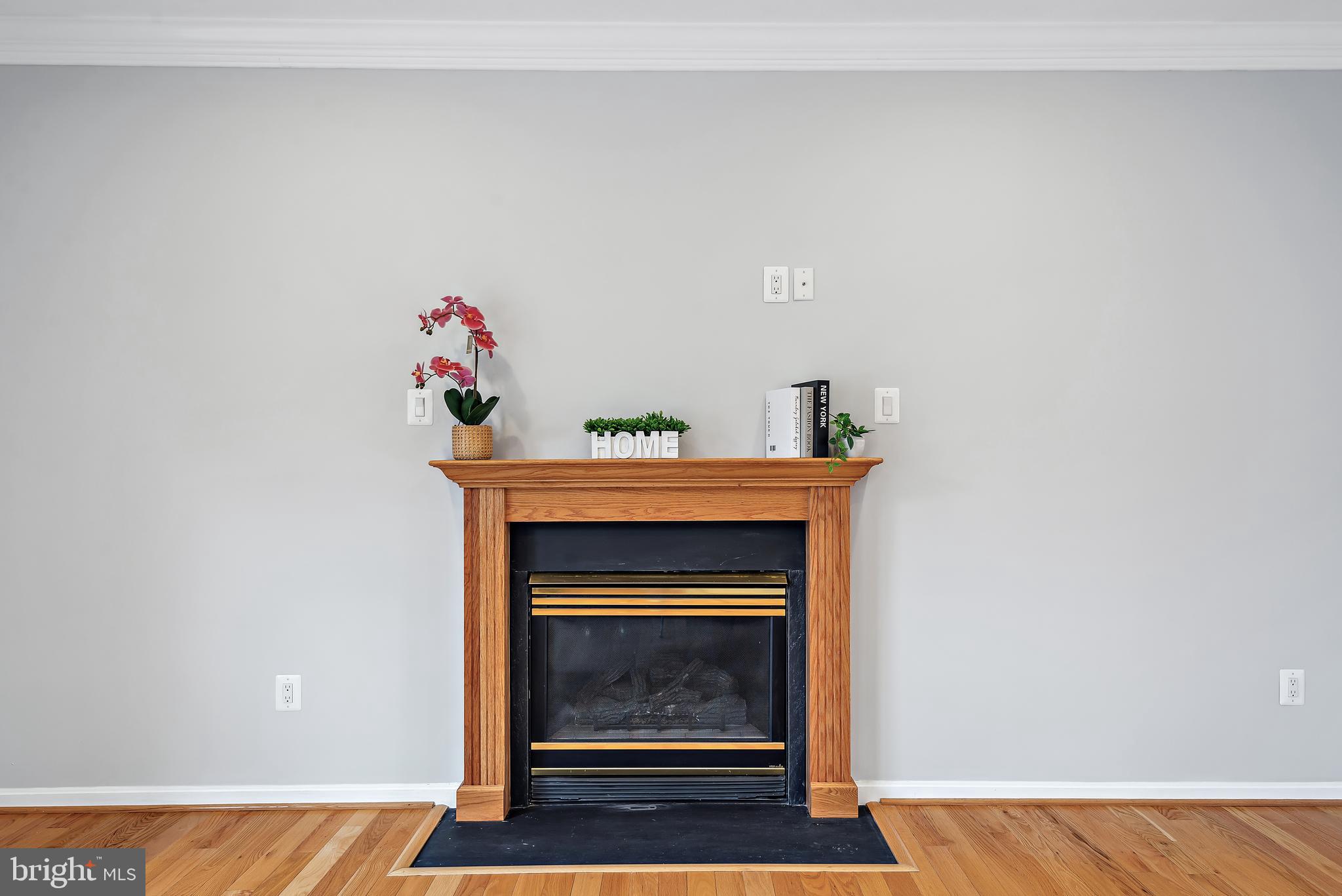 LYNDWOOD MANOR - Residential