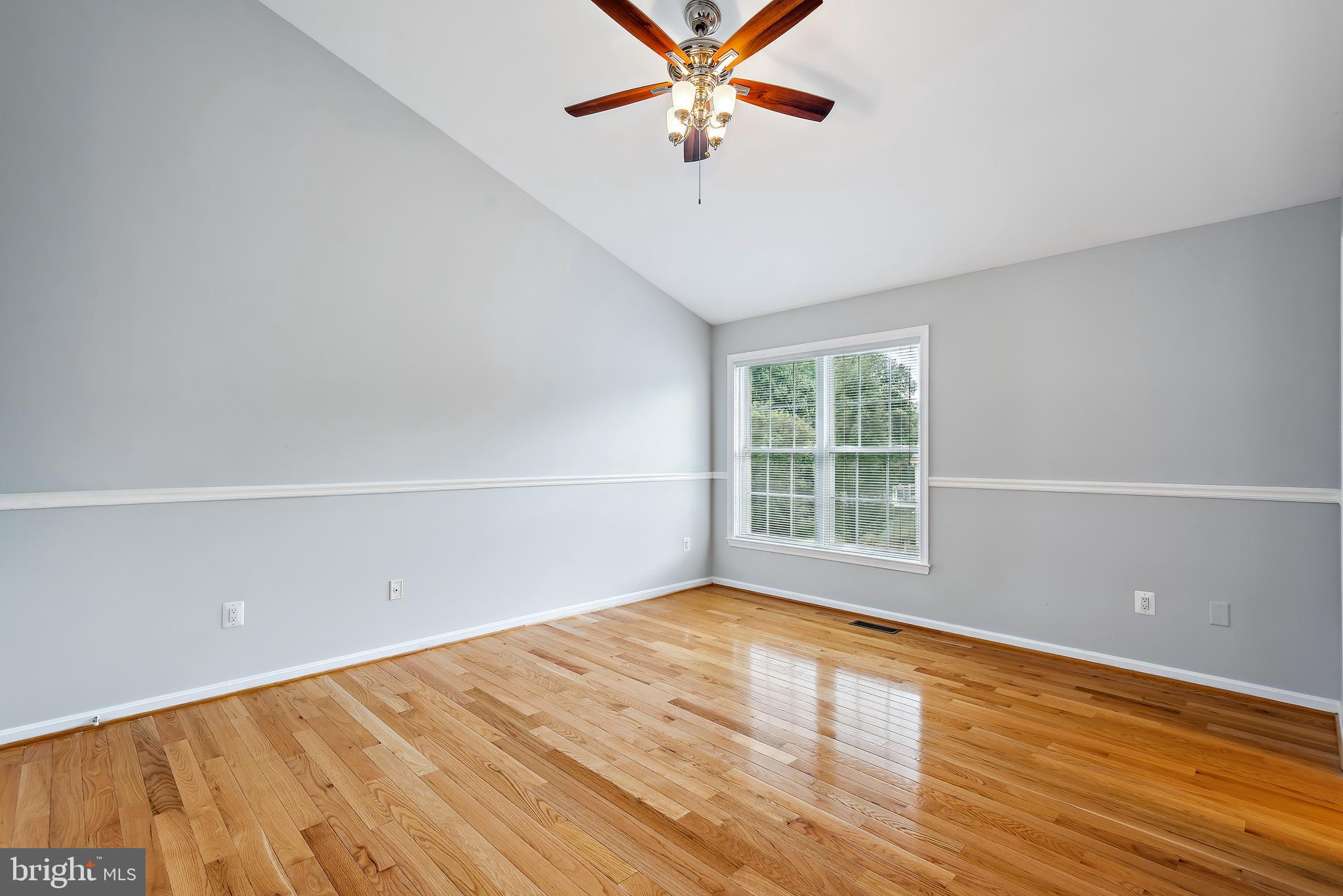 LYNDWOOD MANOR - Residential