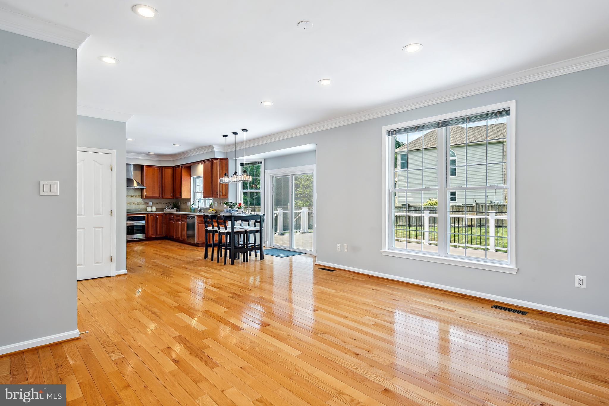 LYNDWOOD MANOR - Residential