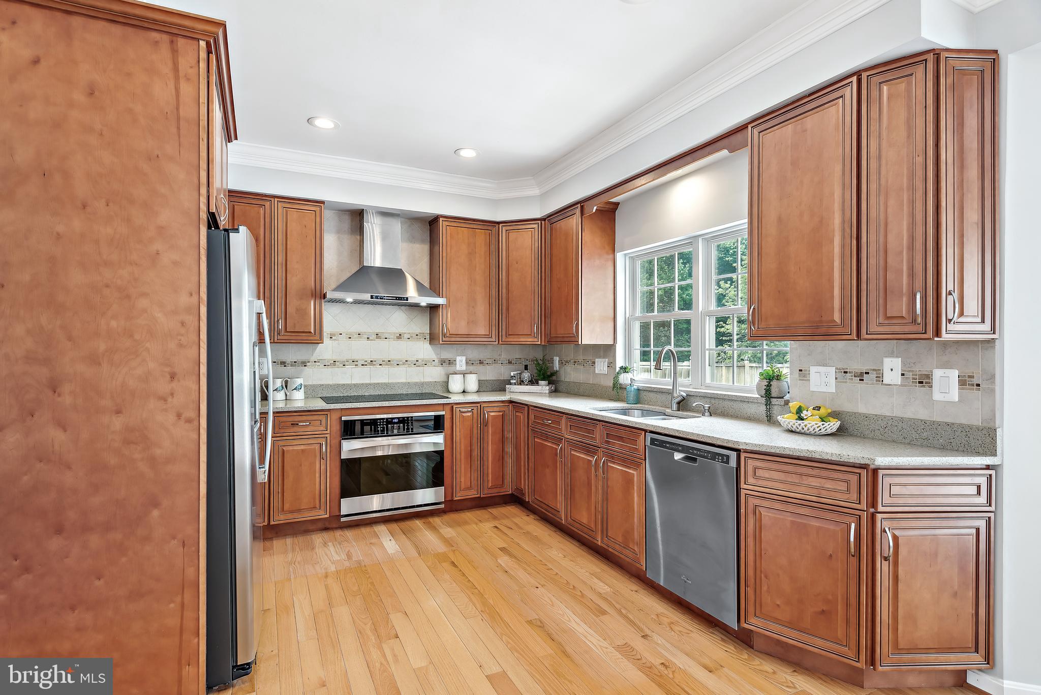 LYNDWOOD MANOR - Residential