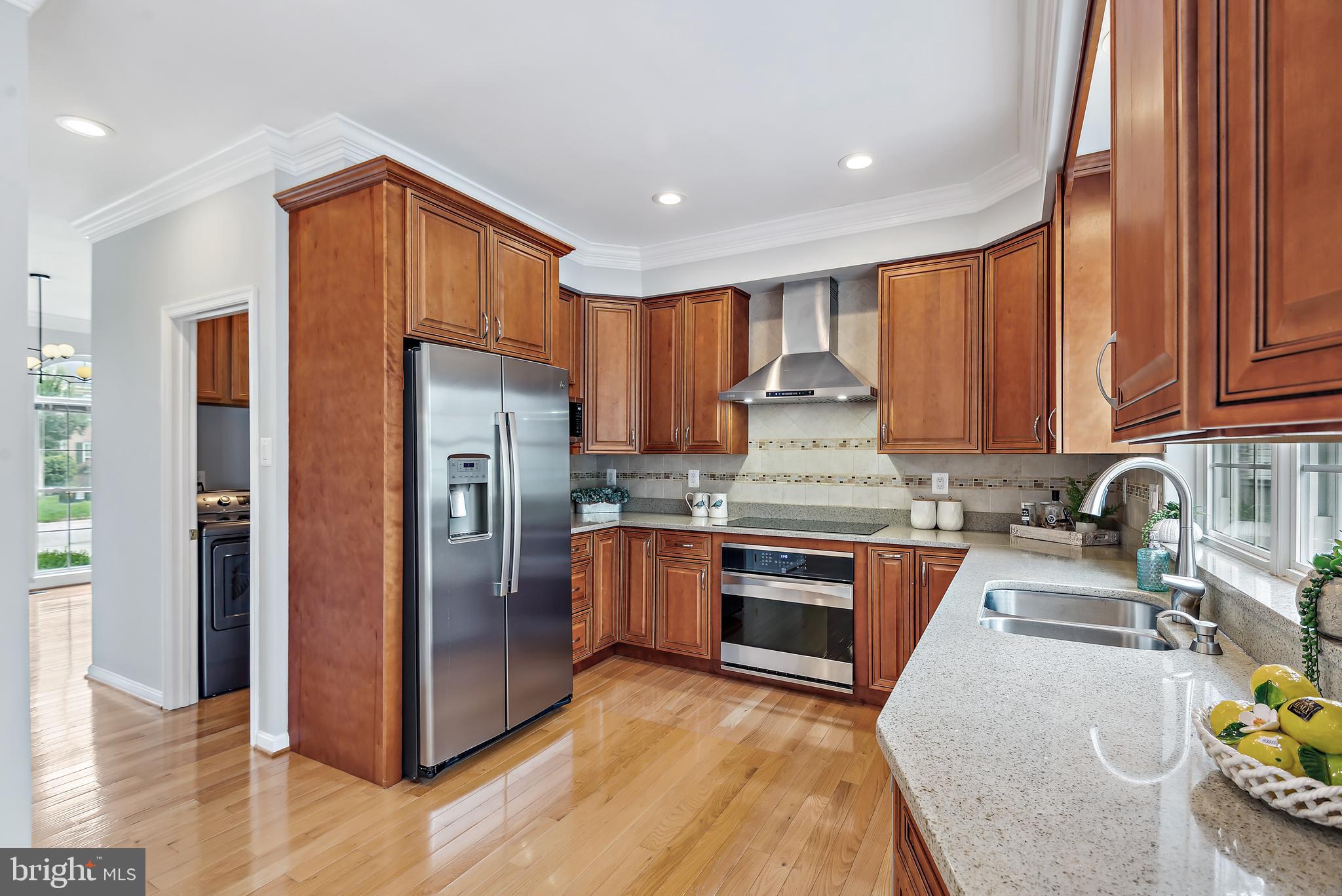 LYNDWOOD MANOR - Residential