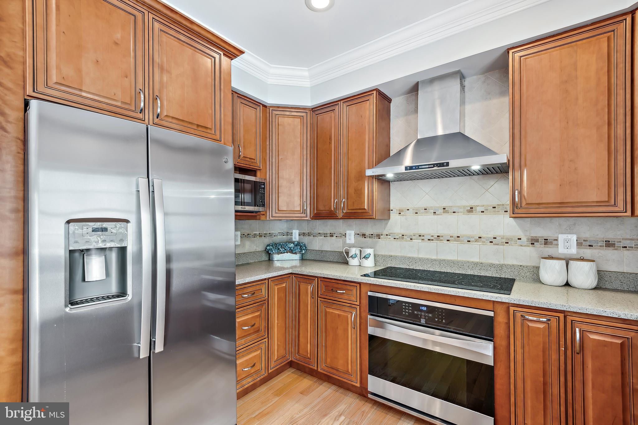 LYNDWOOD MANOR - Residential