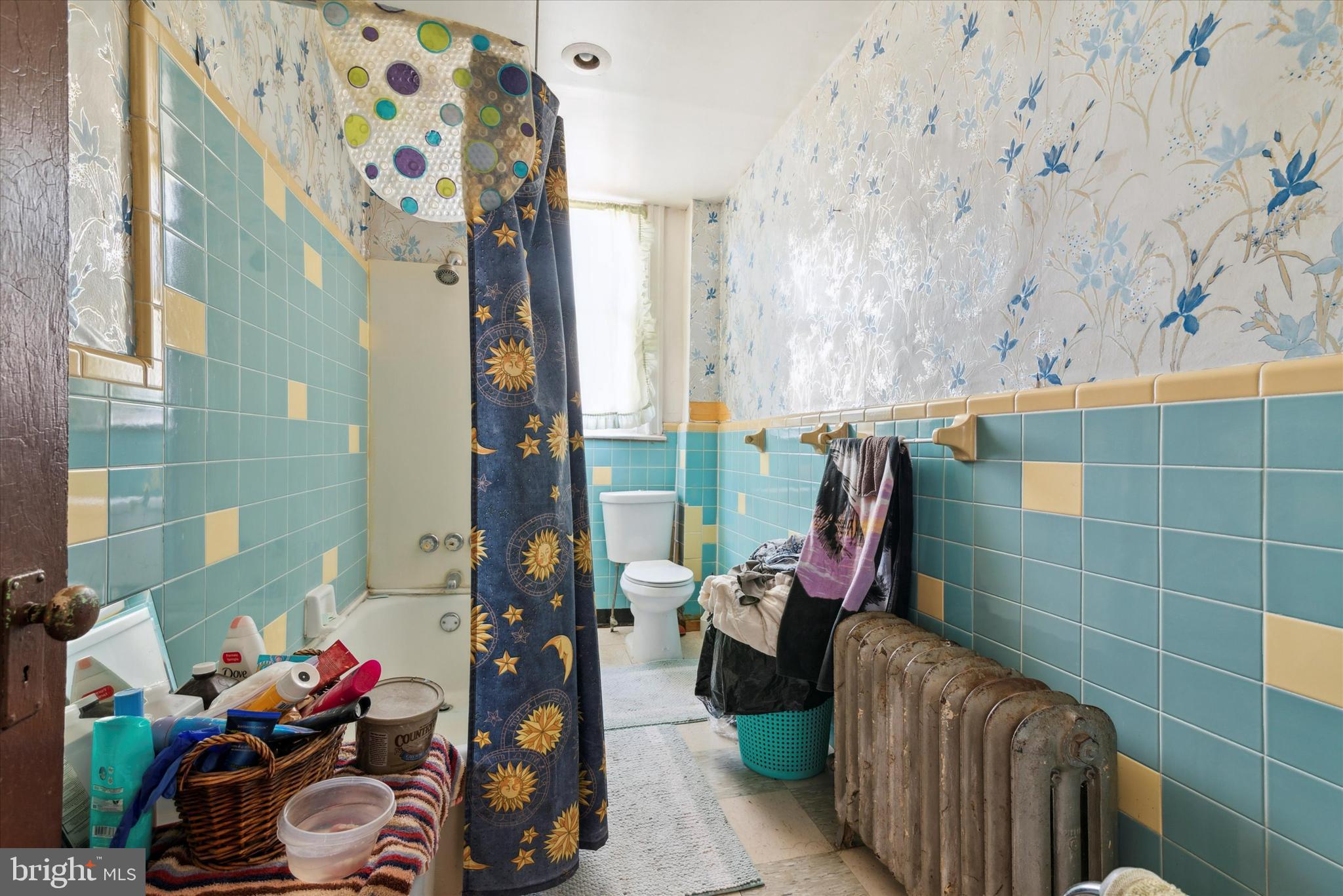 OAK LANE - Commercial Sale