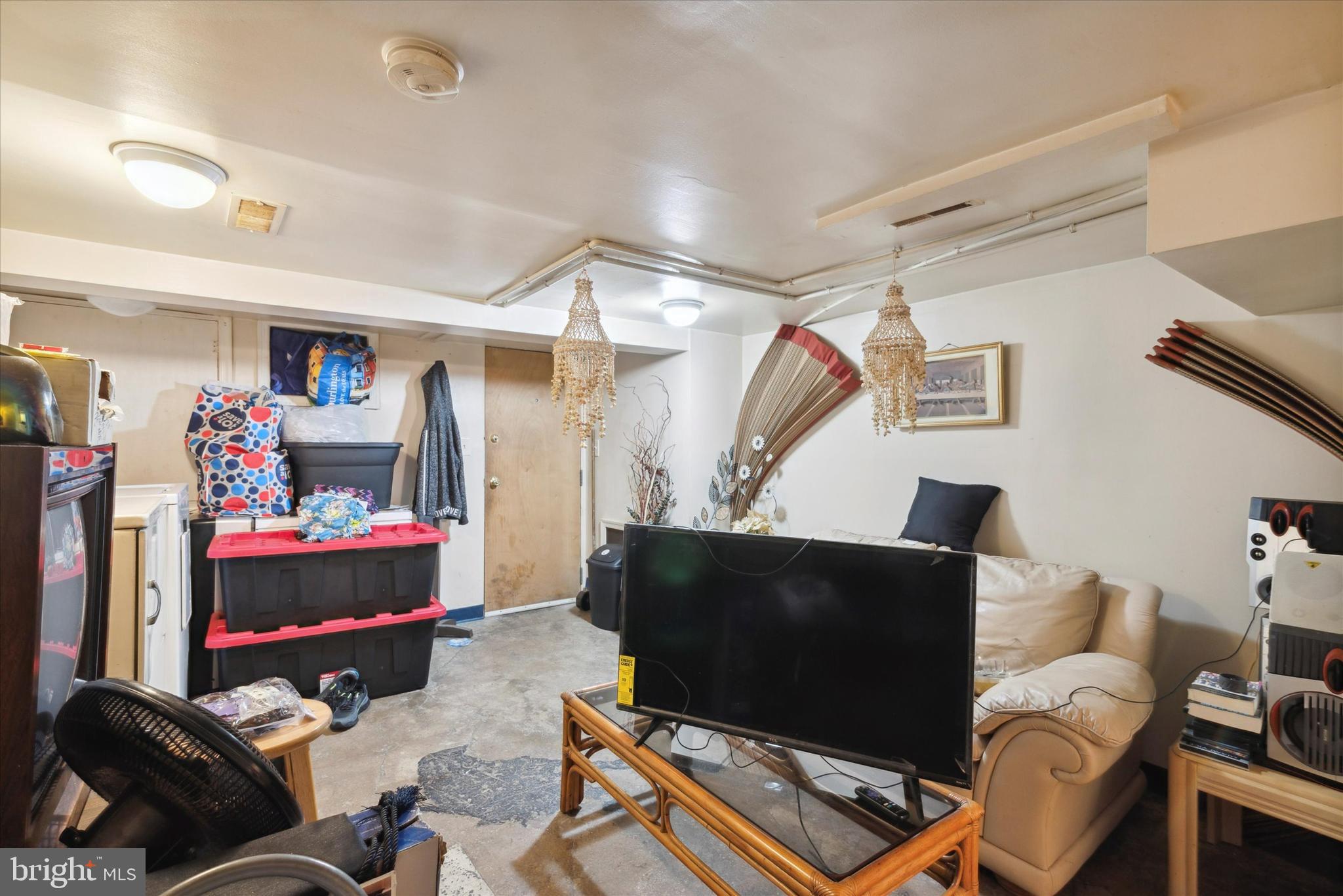 OAK LANE - Commercial Sale