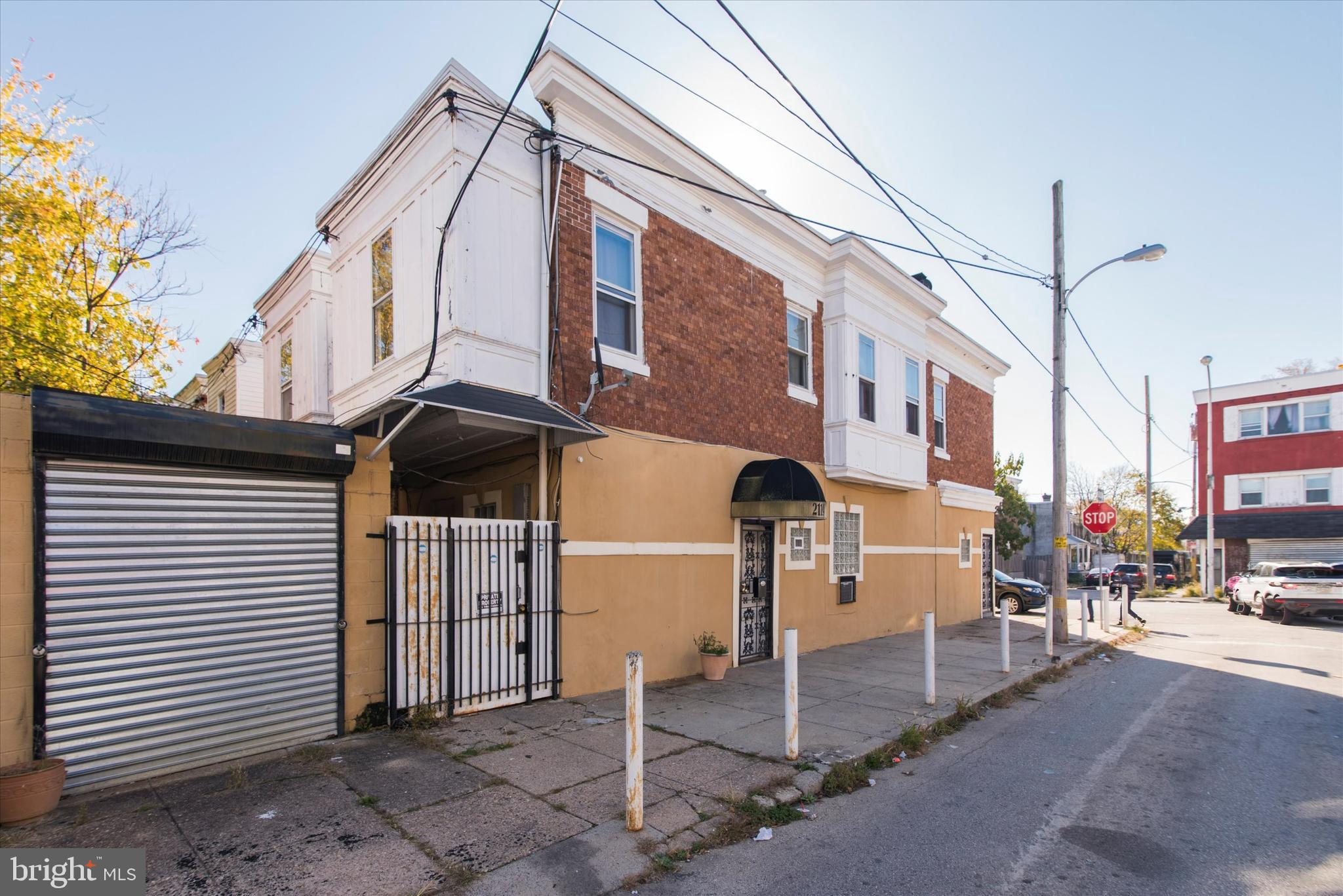 OAK LANE - Commercial Sale