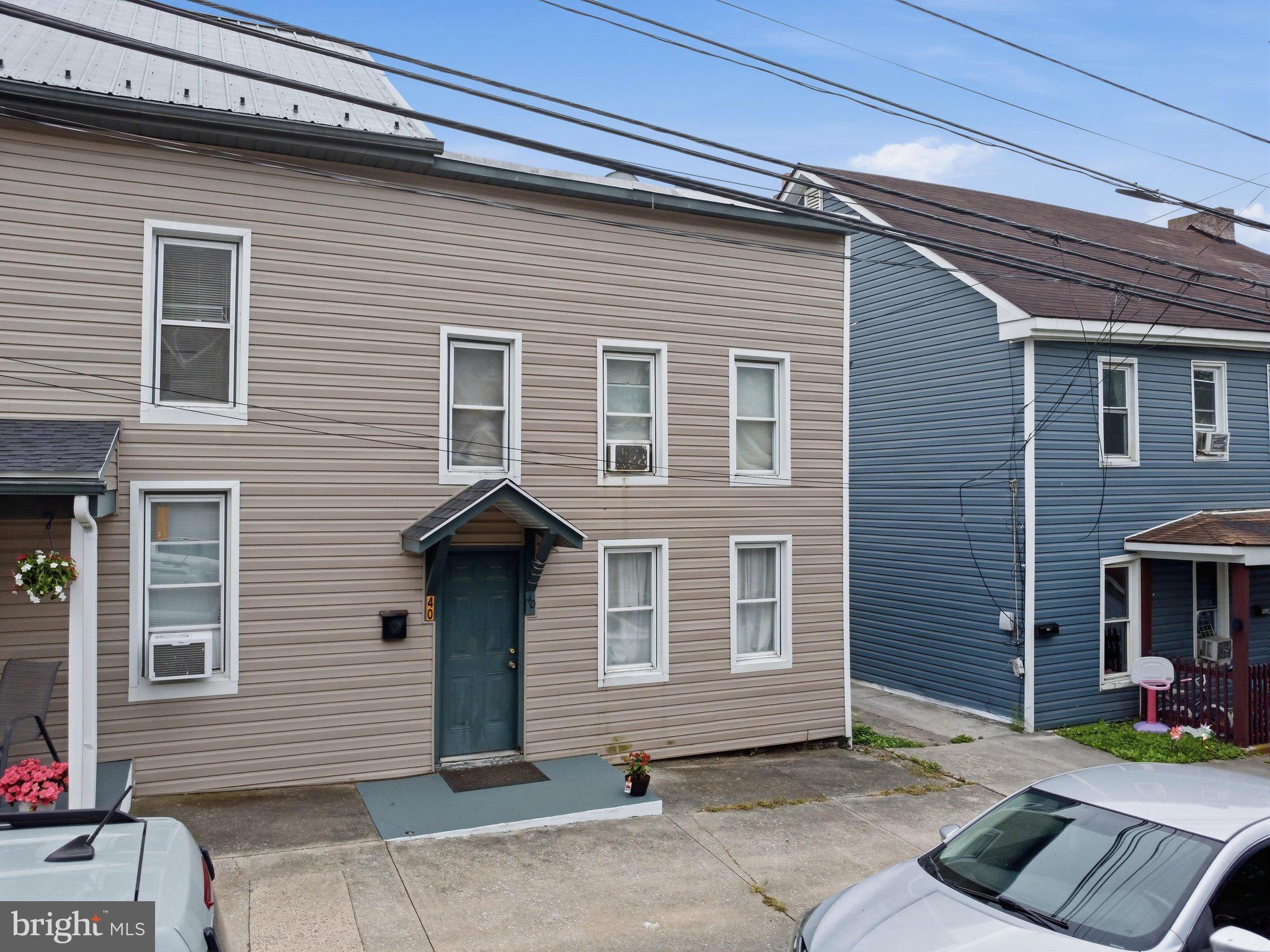 38 W POTOMAC STREET W