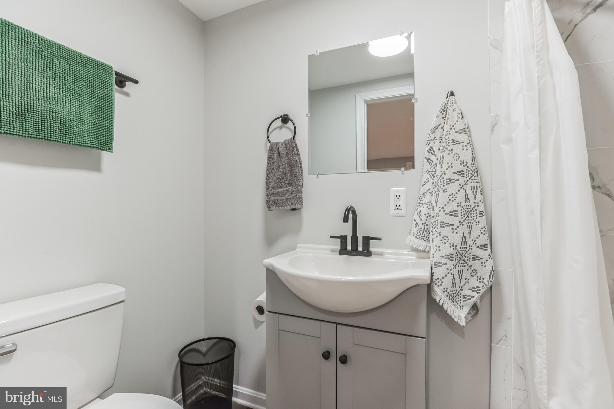 SOUTH HAMPTON VILLAGE - Residential