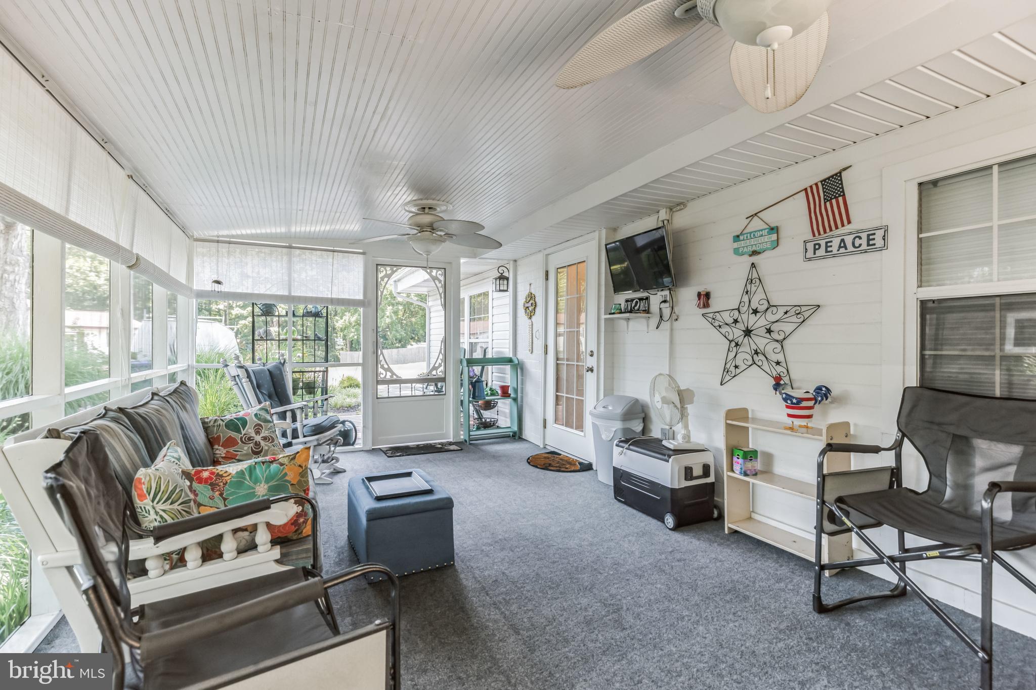 SOUTH HAMPTON VILLAGE - Residential