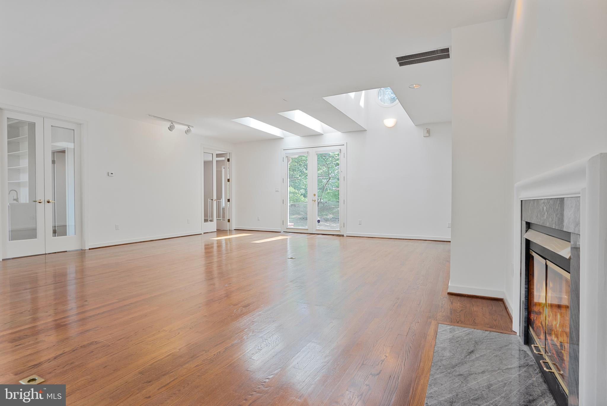 SWINKS MILL - Residential