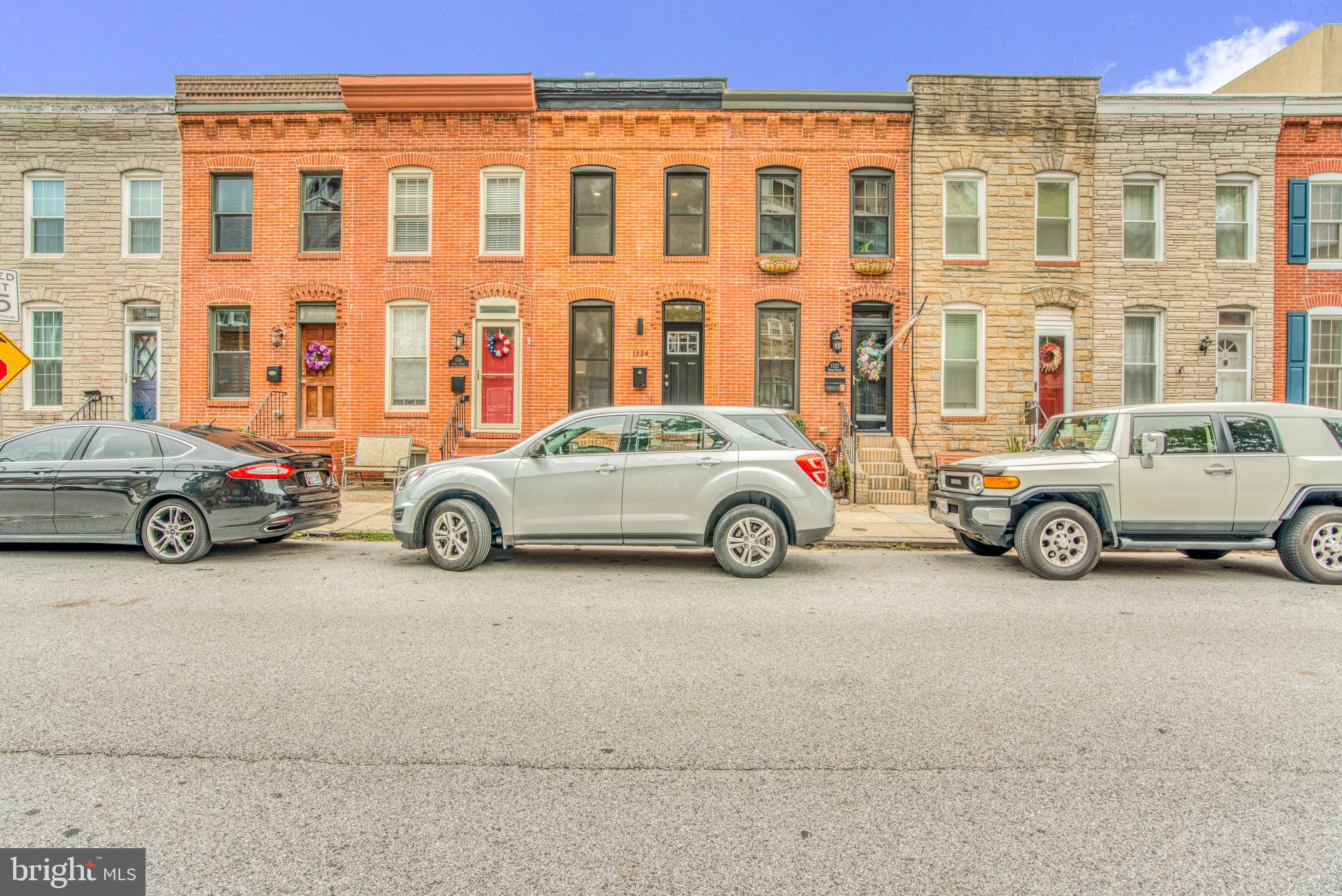 LOCUST POINT - Residential