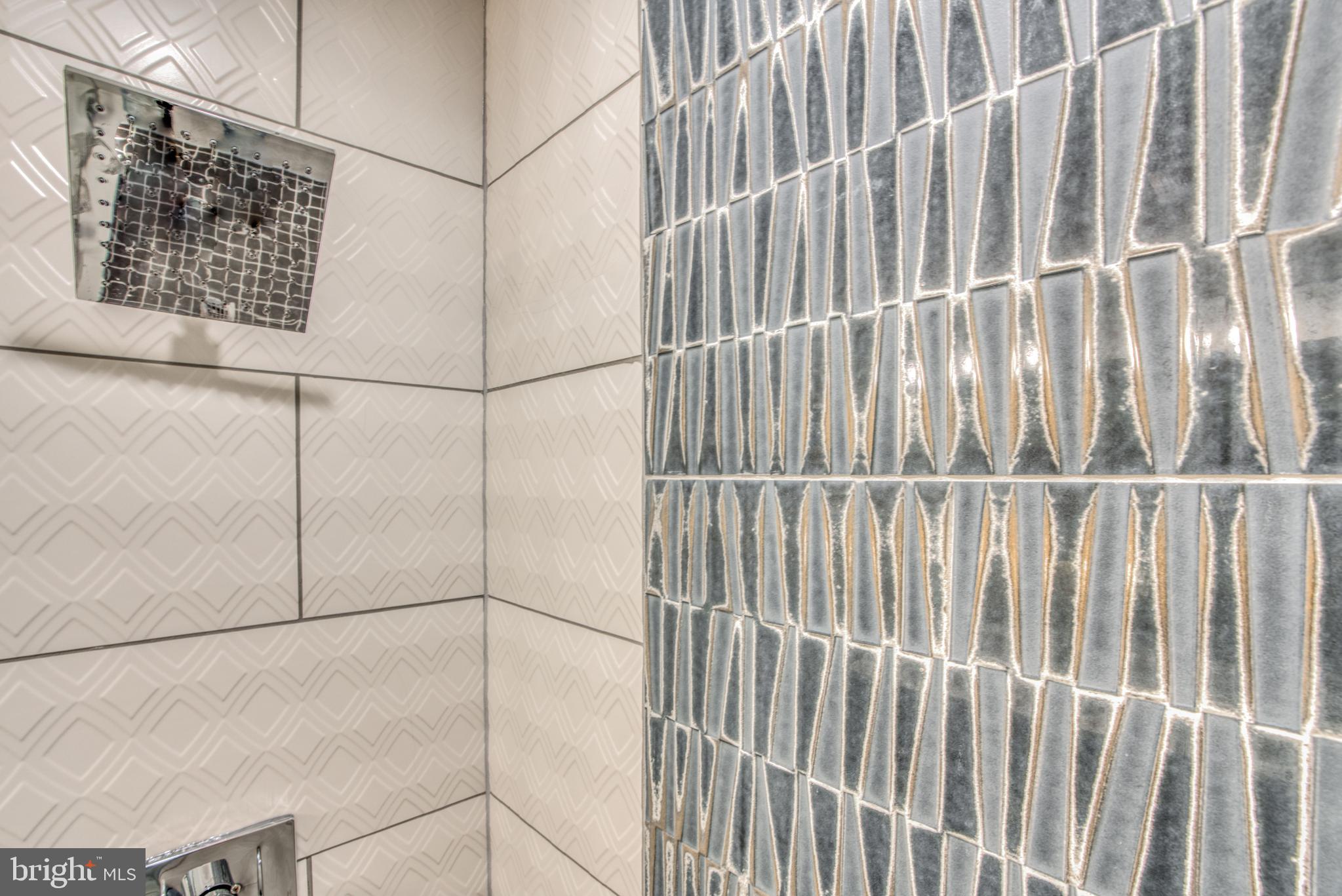 LOCUST POINT - Residential