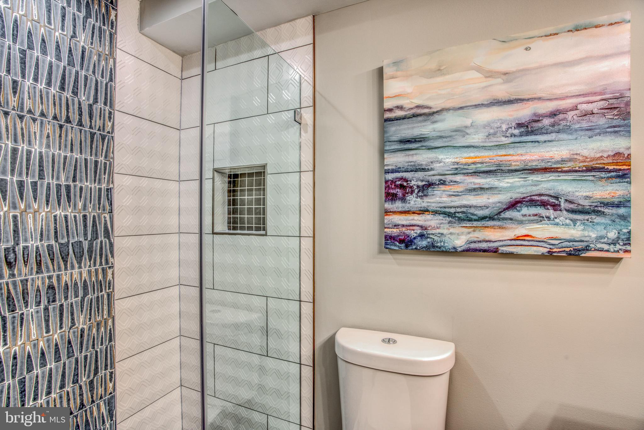 LOCUST POINT - Residential