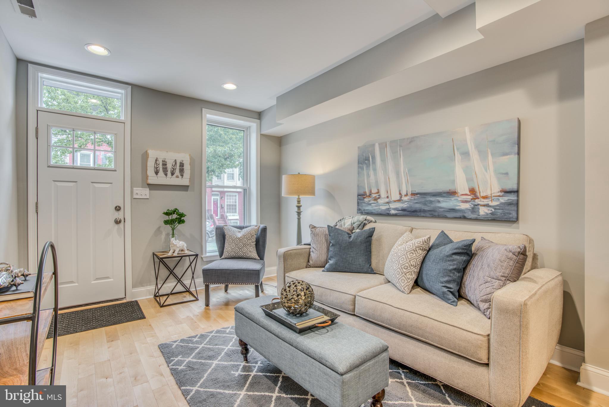 LOCUST POINT - Residential