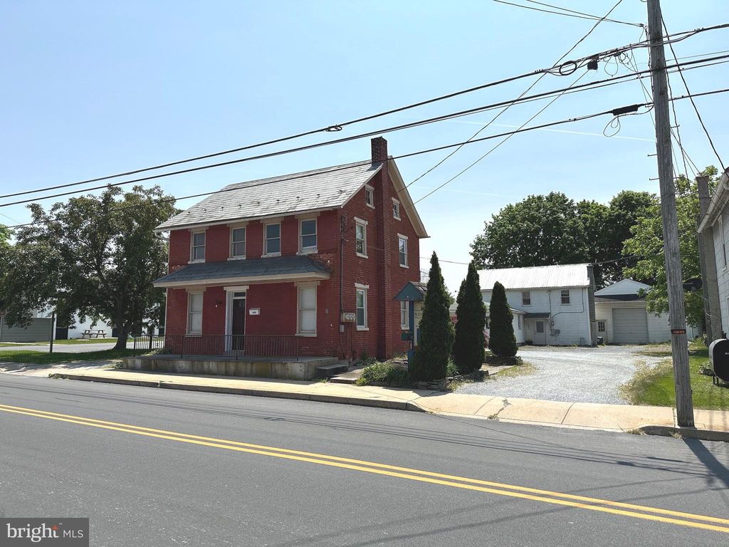 Photo of 806 MAIN ST, AKRON, PA 17501 (MLS # PALA2036102)