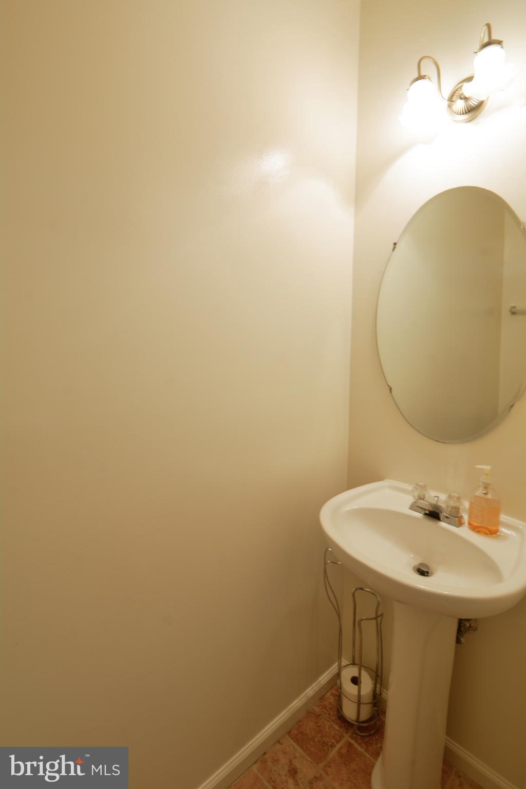 CAMERON STATION - Residential Lease