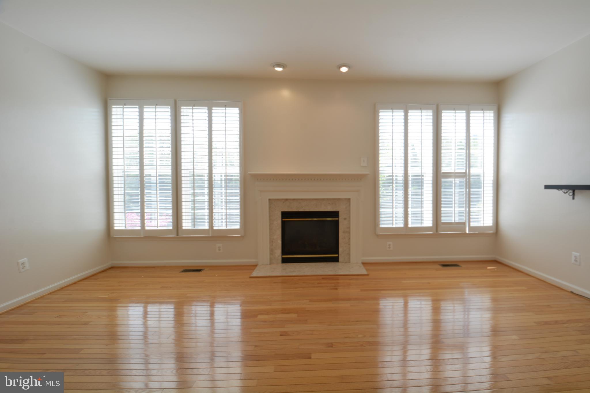 CAMERON STATION - Residential Lease