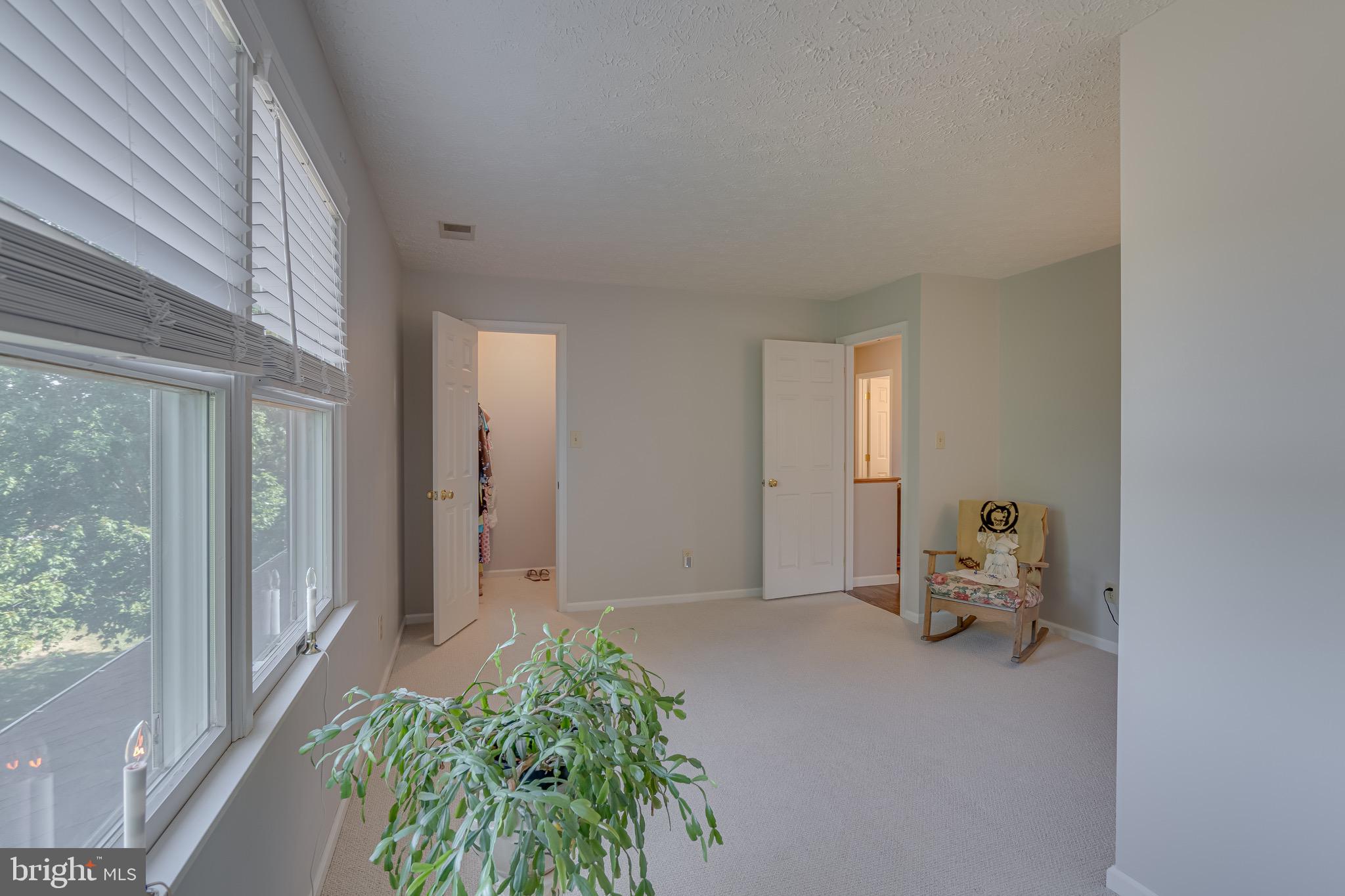 MEADOWLANDS - Residential