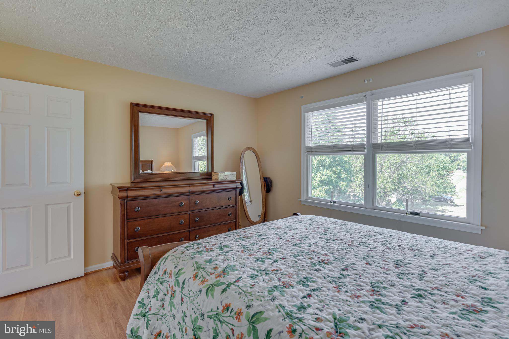 MEADOWLANDS - Residential