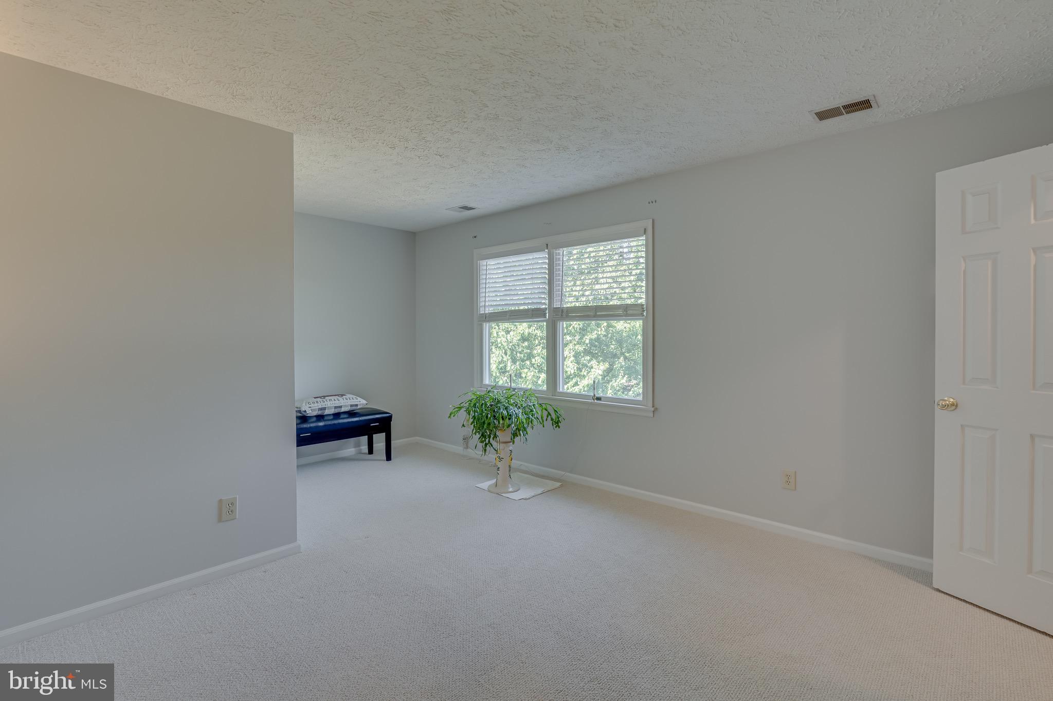 MEADOWLANDS - Residential