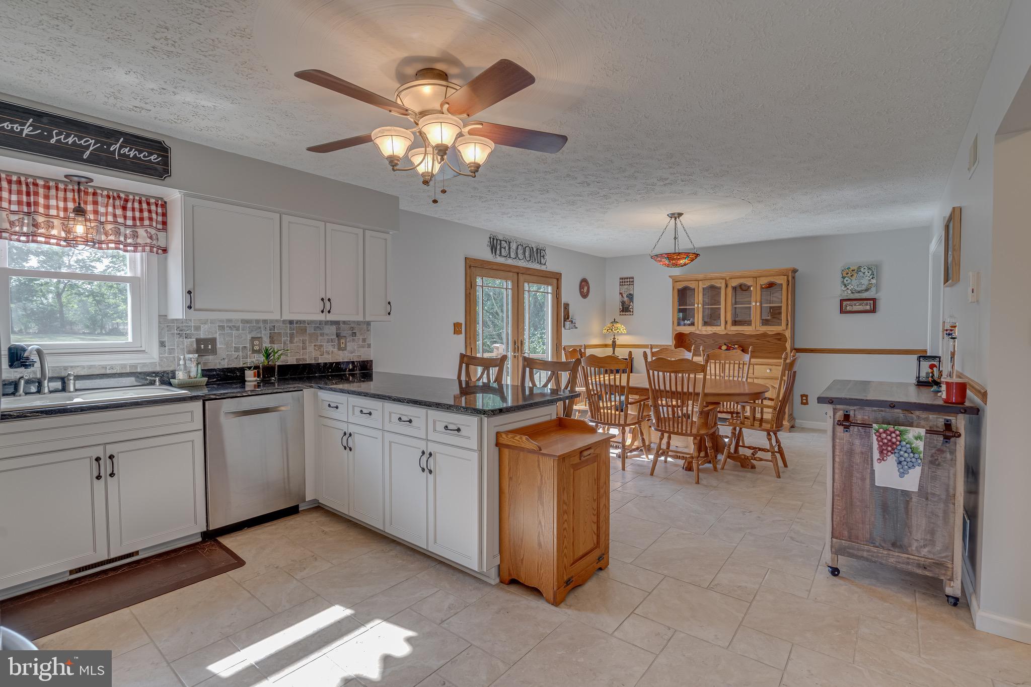 MEADOWLANDS - Residential