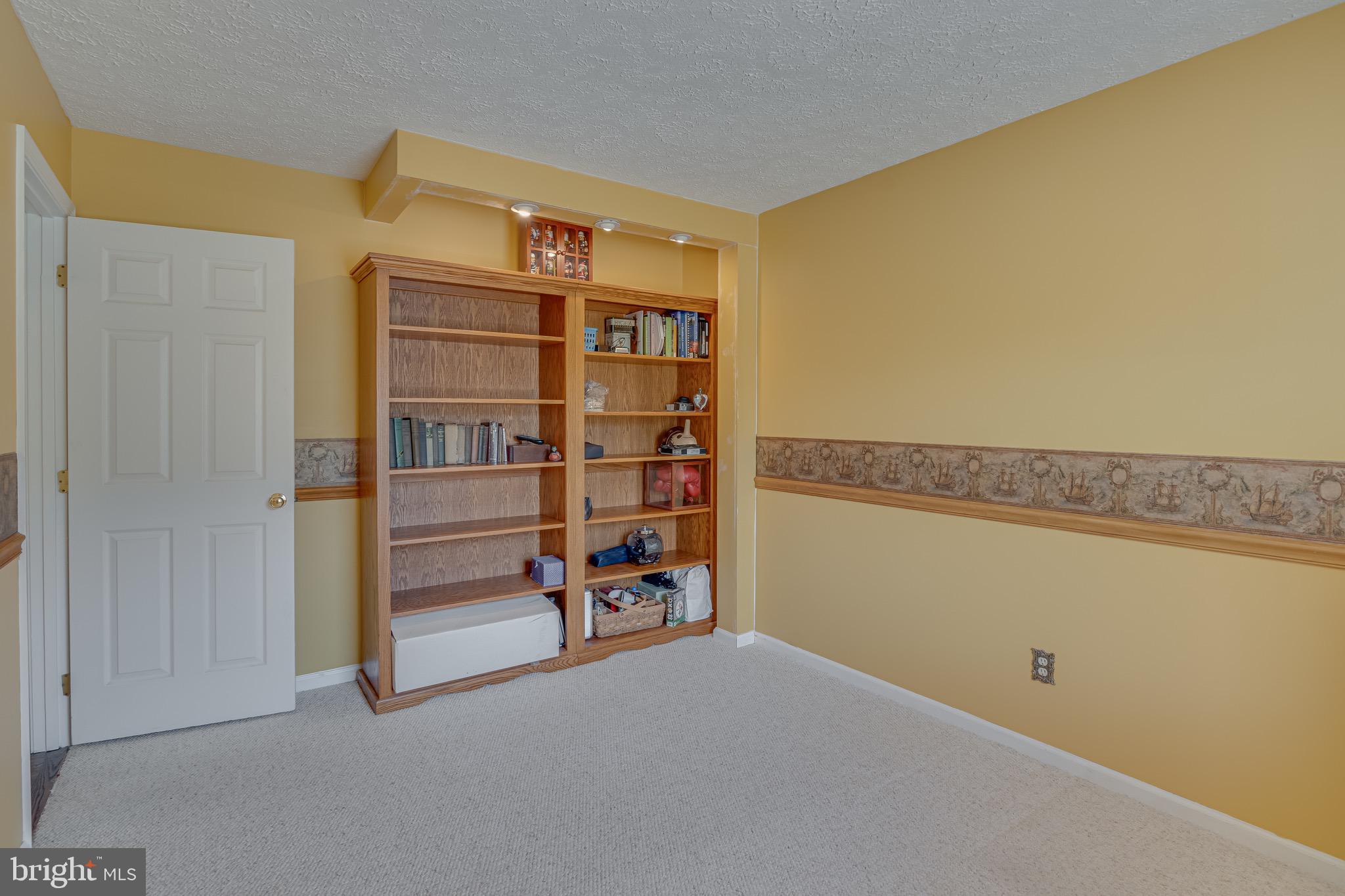 MEADOWLANDS - Residential