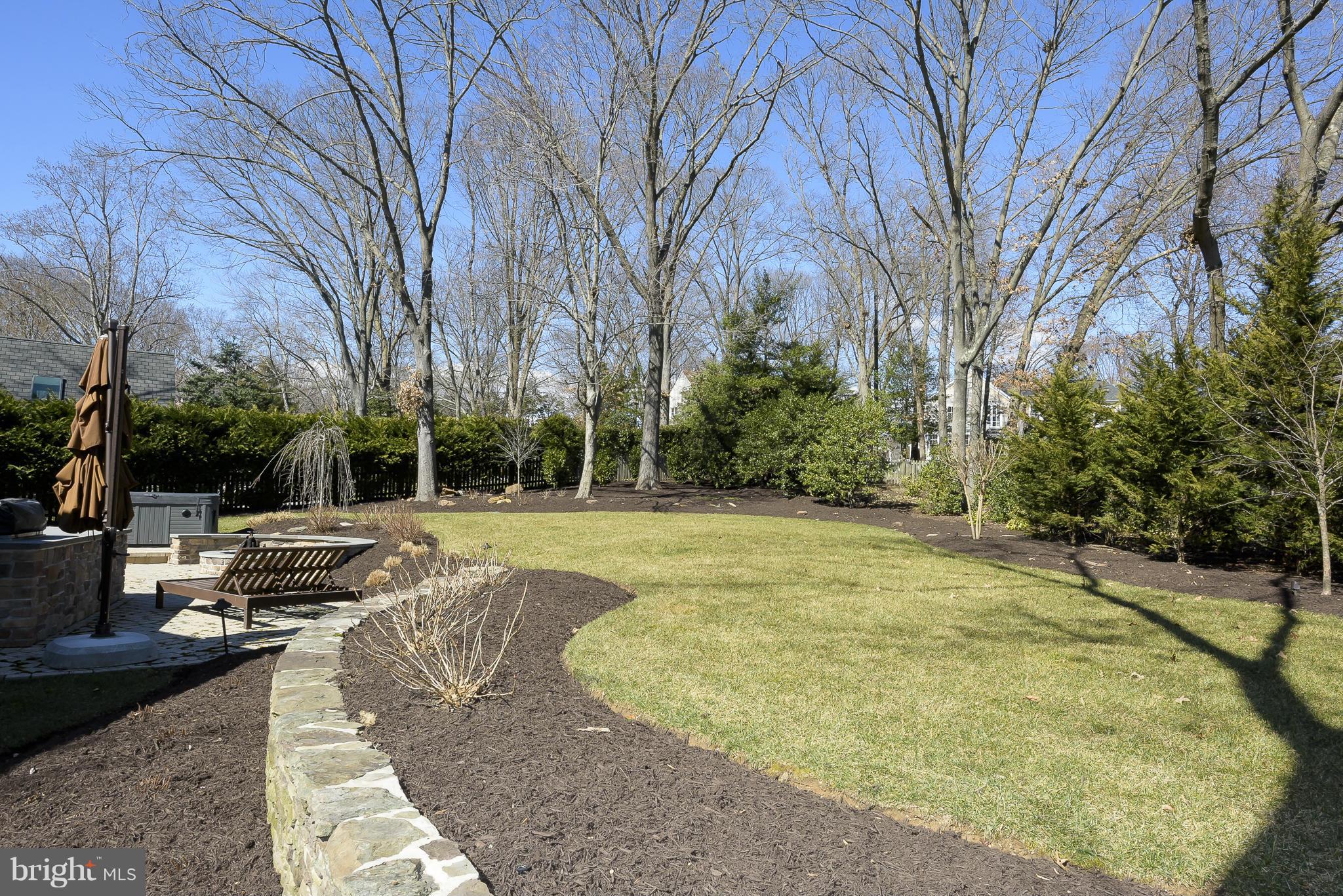 POINT FIELD LANDING - Residential