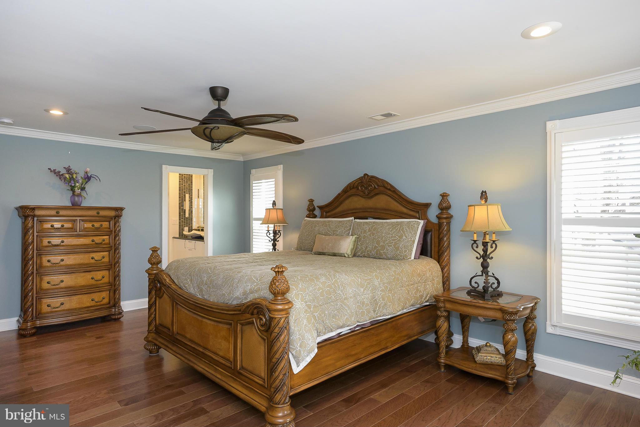 POINT FIELD LANDING - Residential