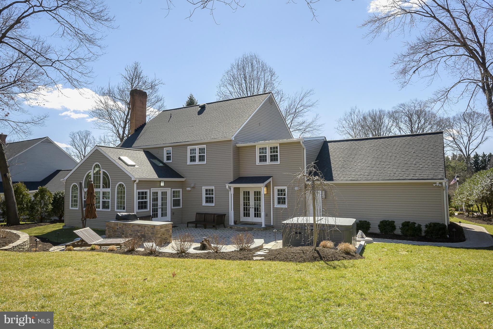 POINT FIELD LANDING - Residential