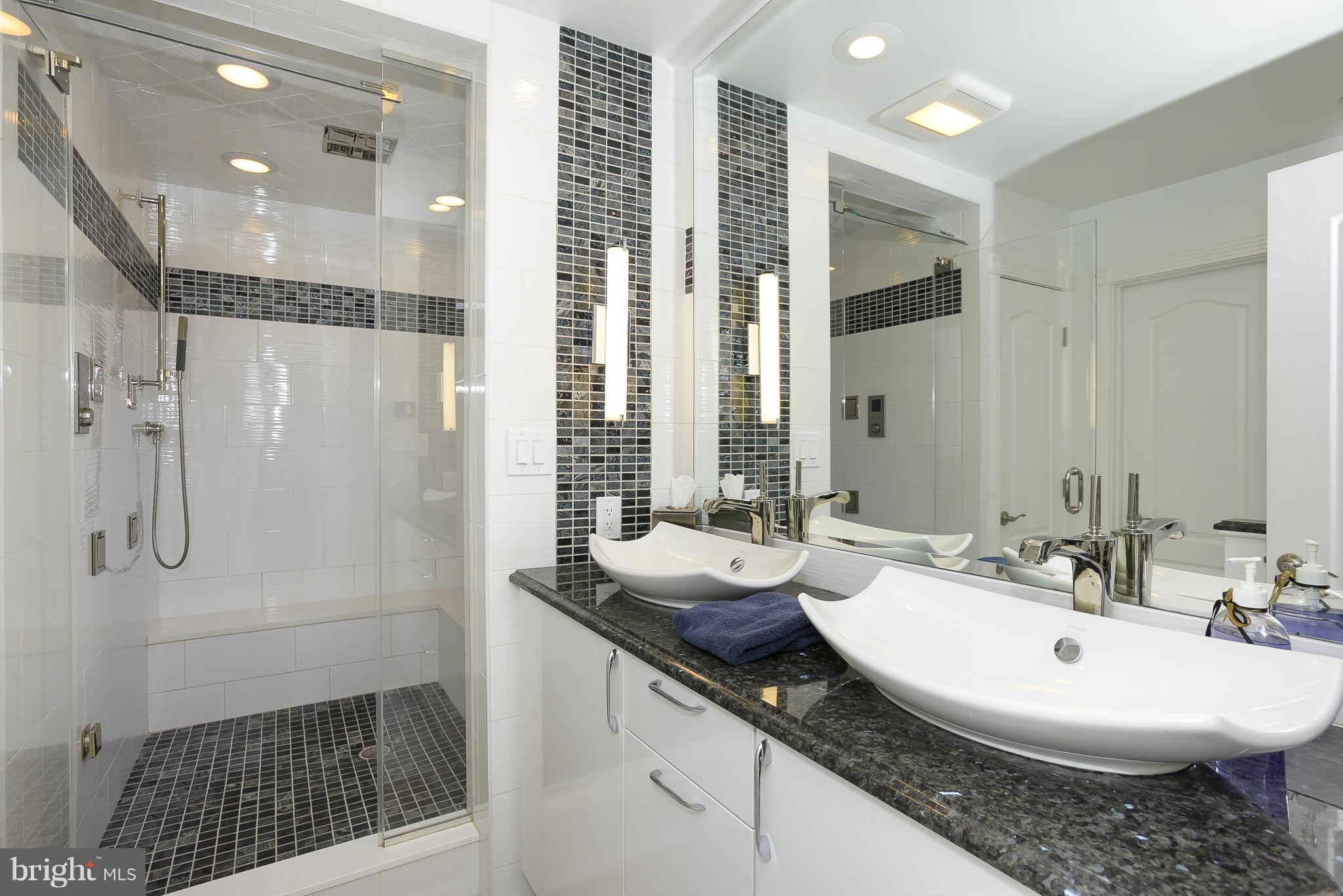 POINT FIELD LANDING - Residential