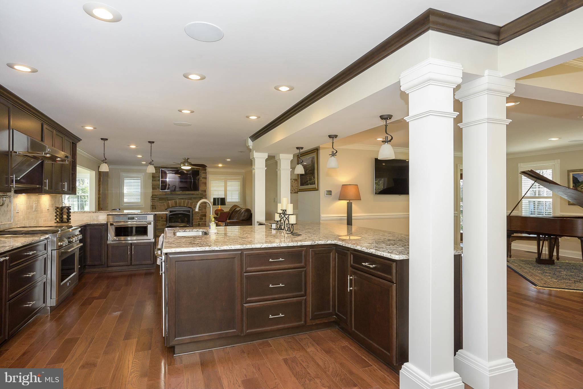 POINT FIELD LANDING - Residential