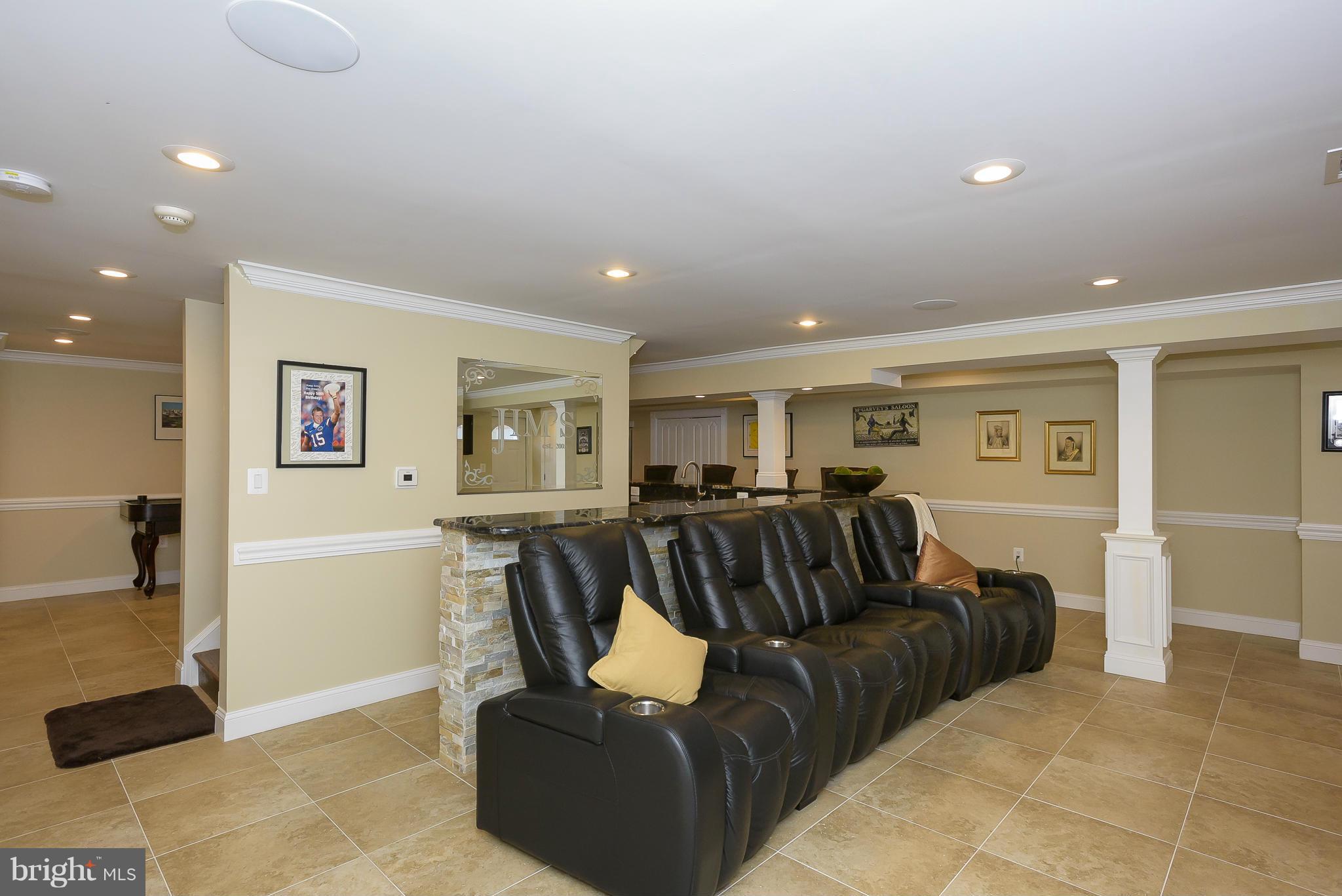 POINT FIELD LANDING - Residential