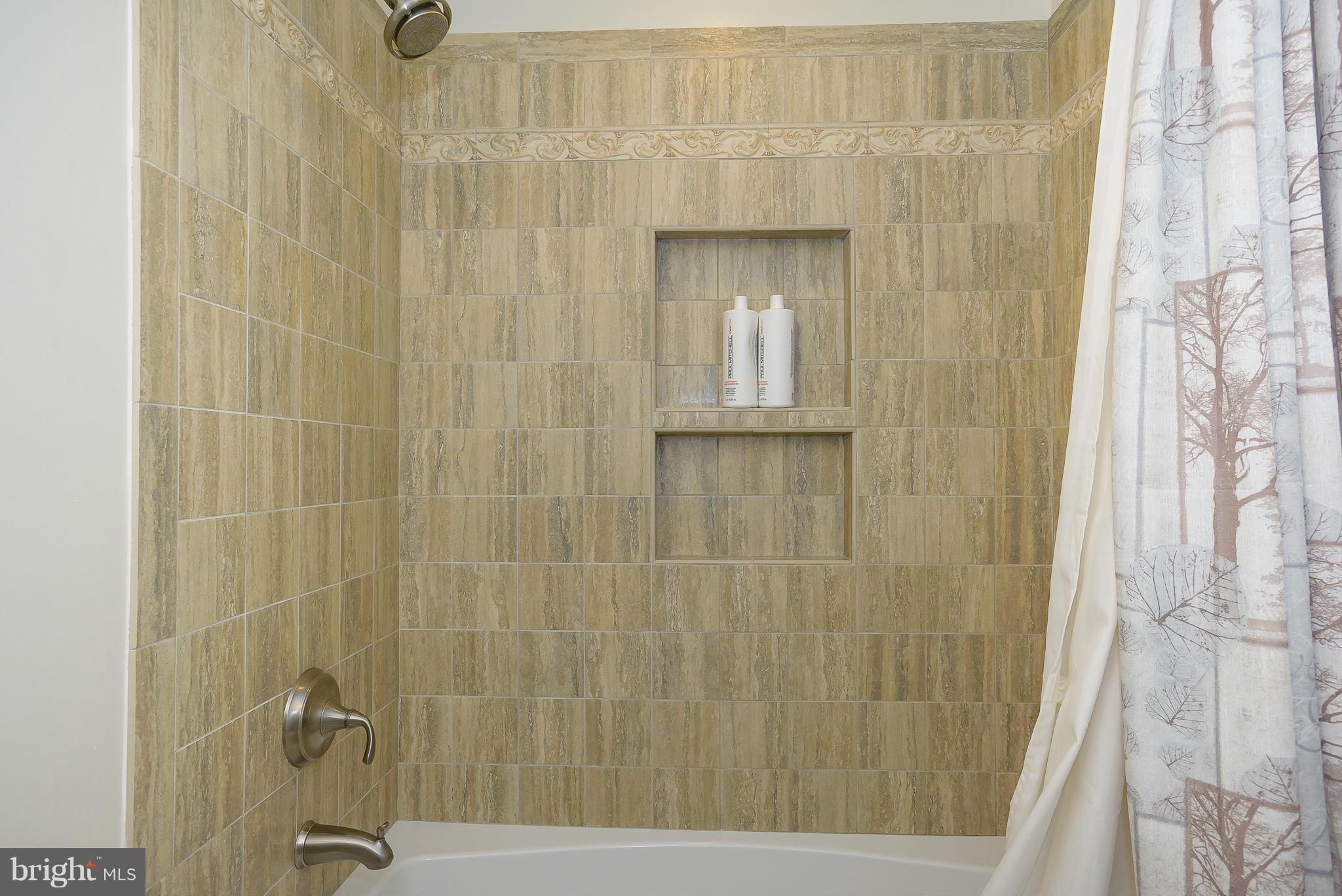 POINT FIELD LANDING - Residential