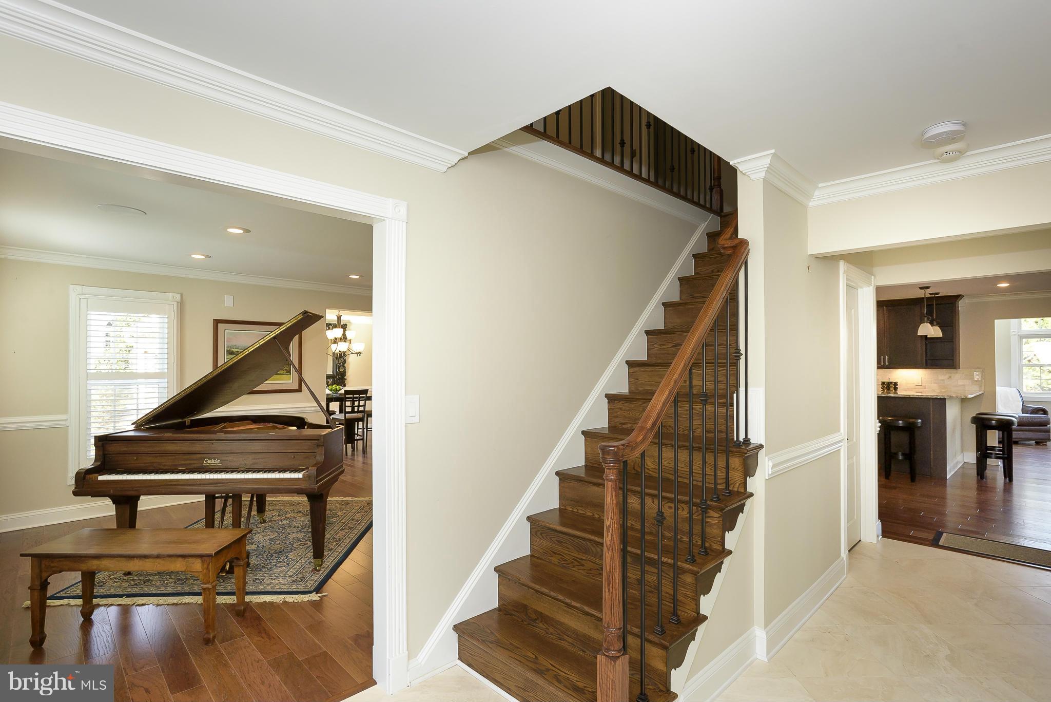 POINT FIELD LANDING - Residential