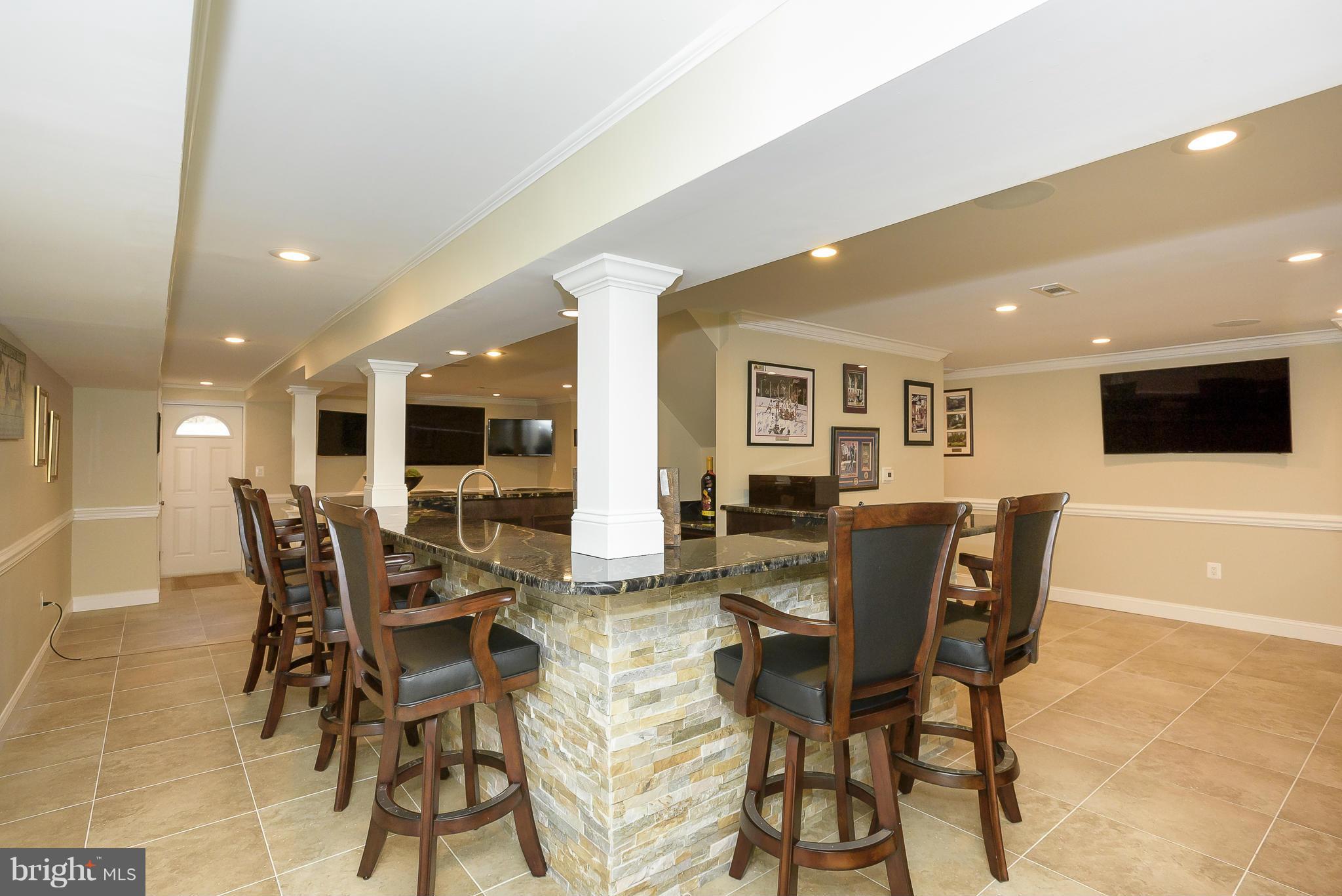 POINT FIELD LANDING - Residential