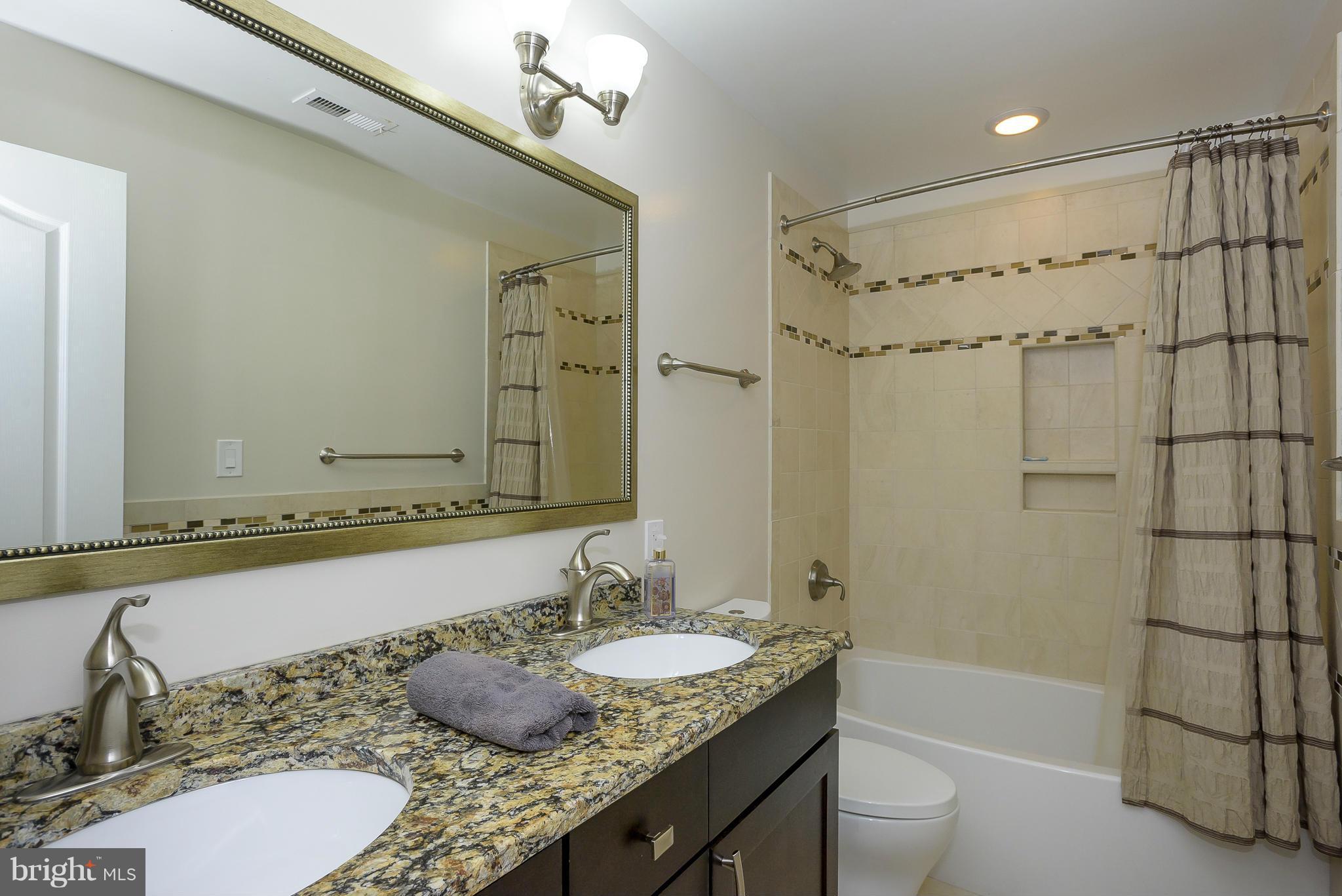 POINT FIELD LANDING - Residential