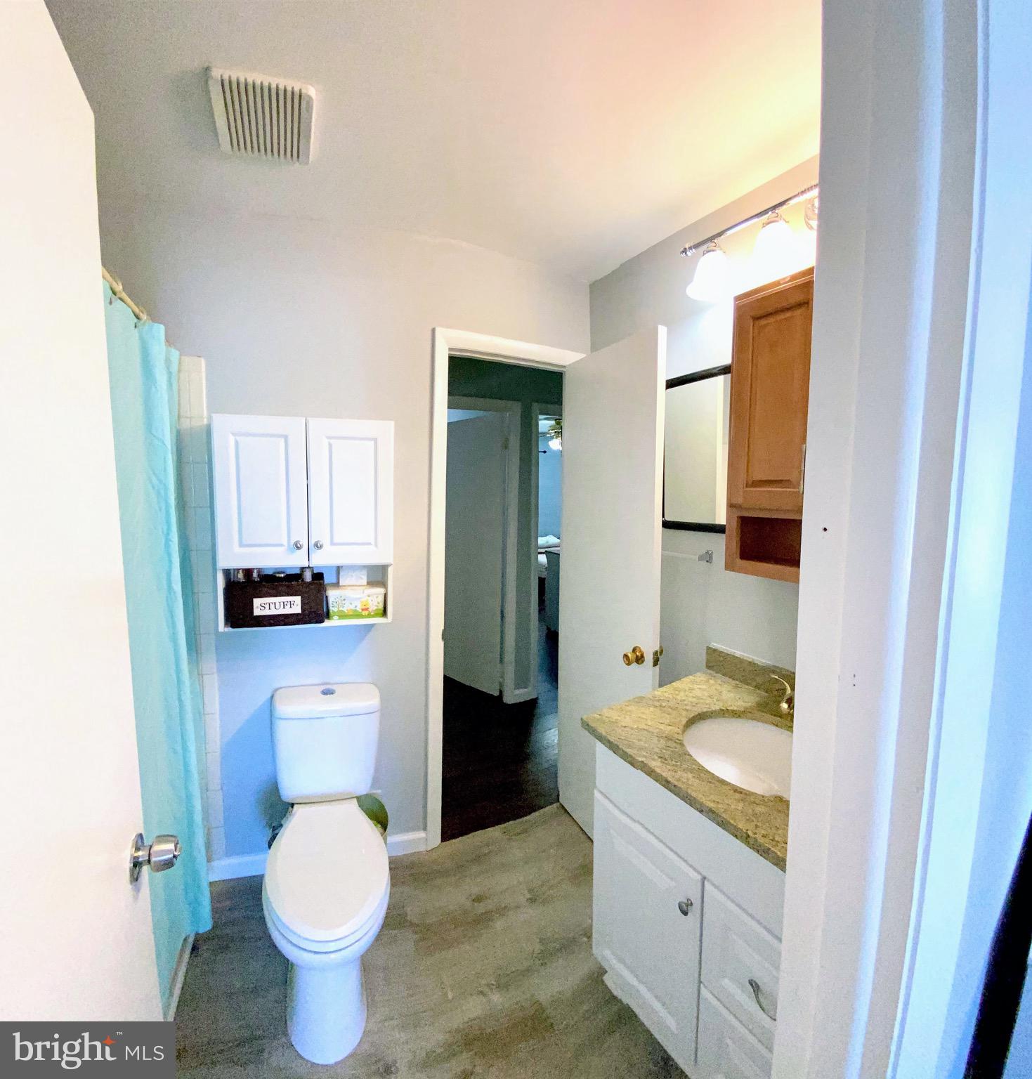 FOUR SEASONS - Residential