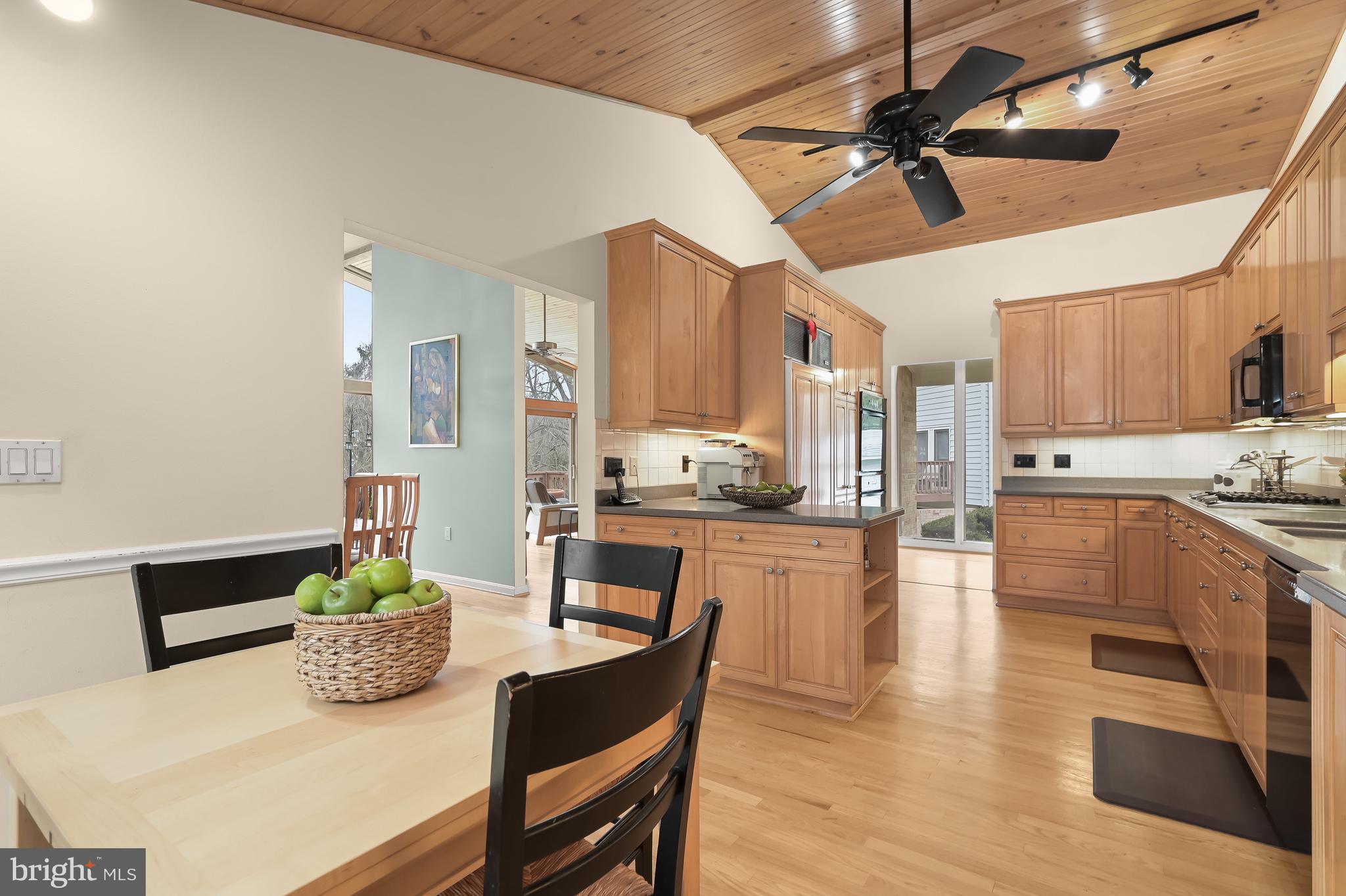 RED COAT WOODS - Residential