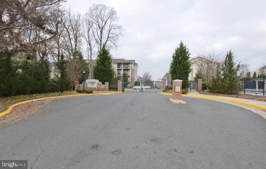 LEGATO CORNER - Residential Lease