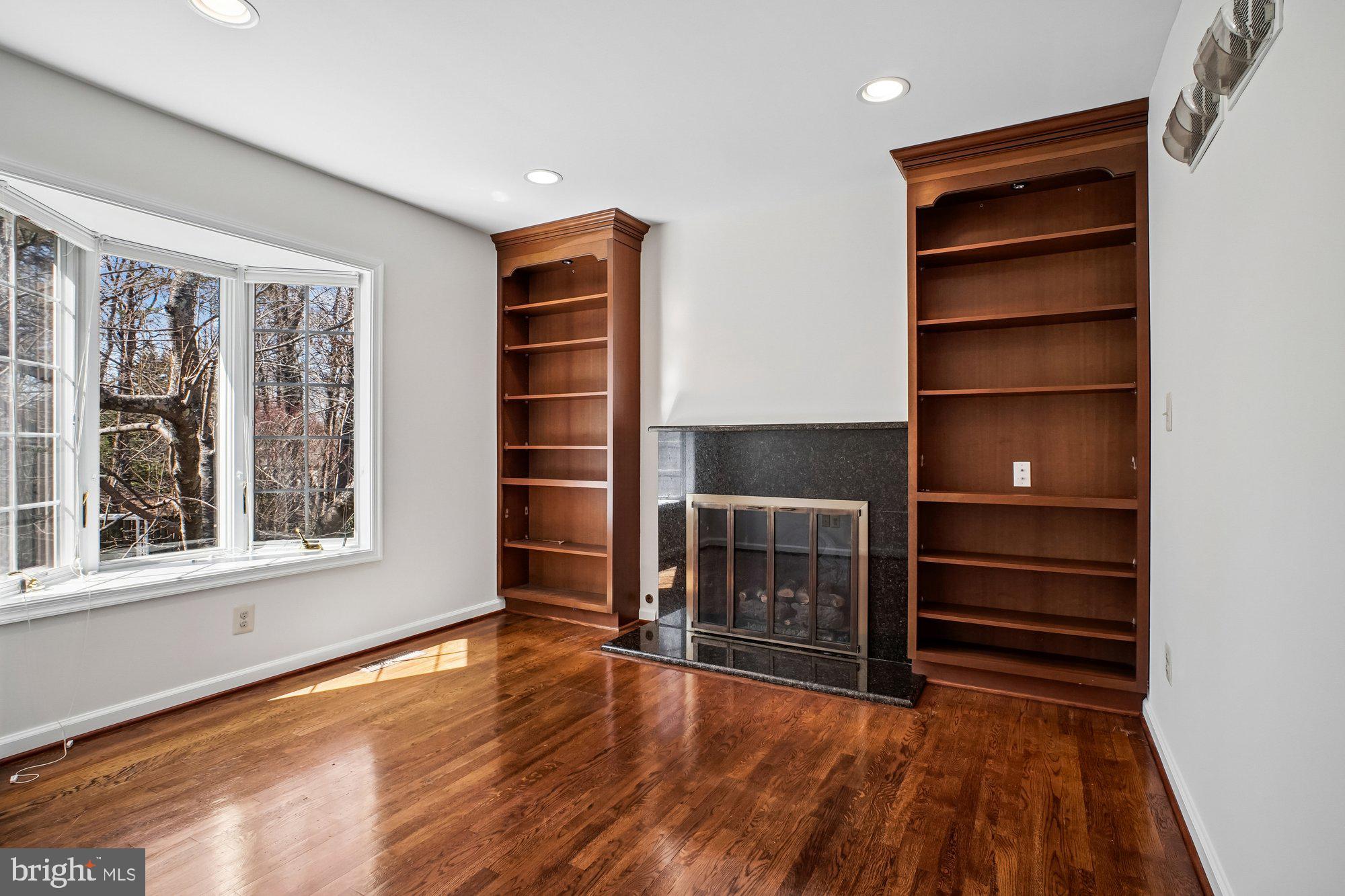 BARRISTERS PLACE - Residential