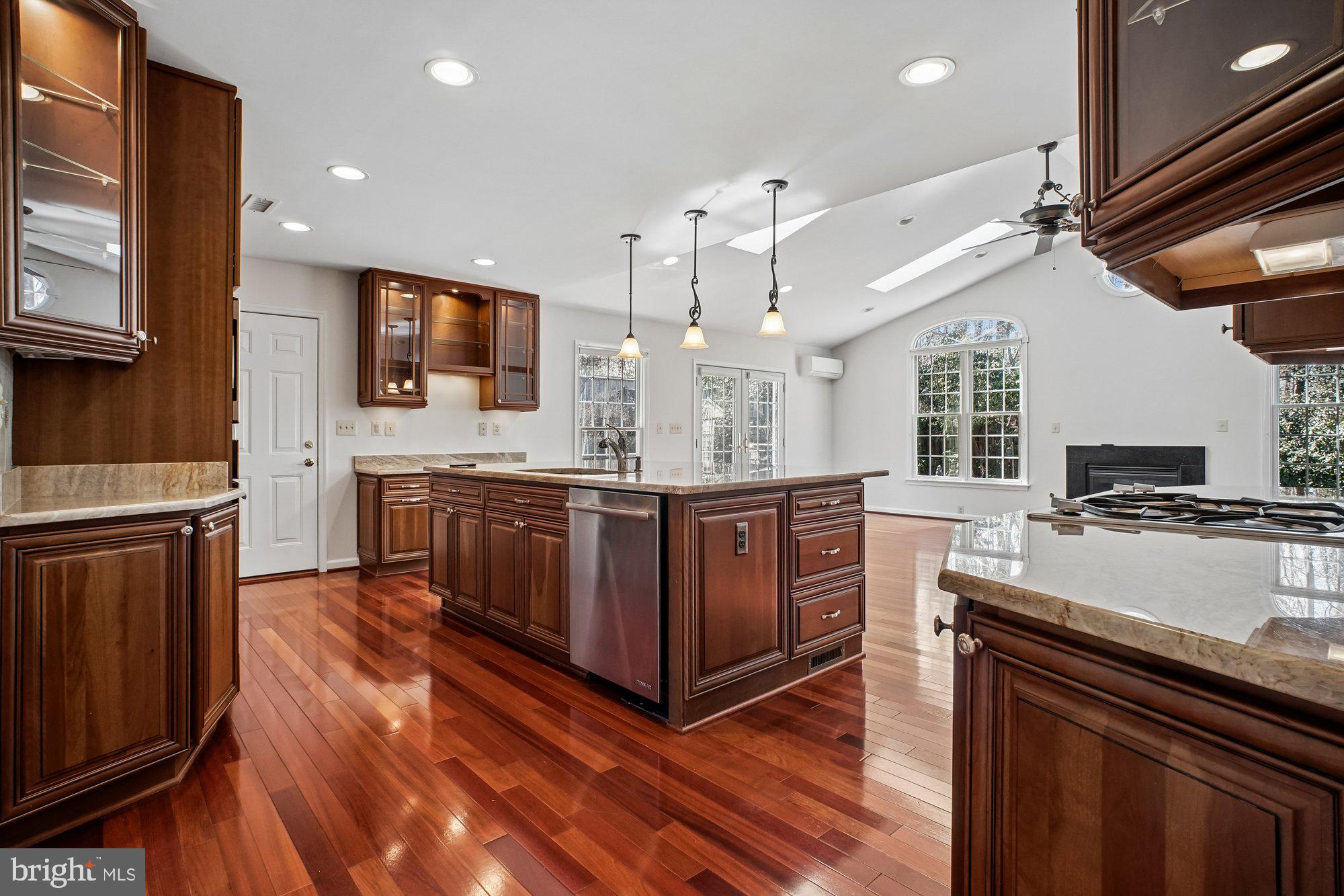 BARRISTERS PLACE - Residential