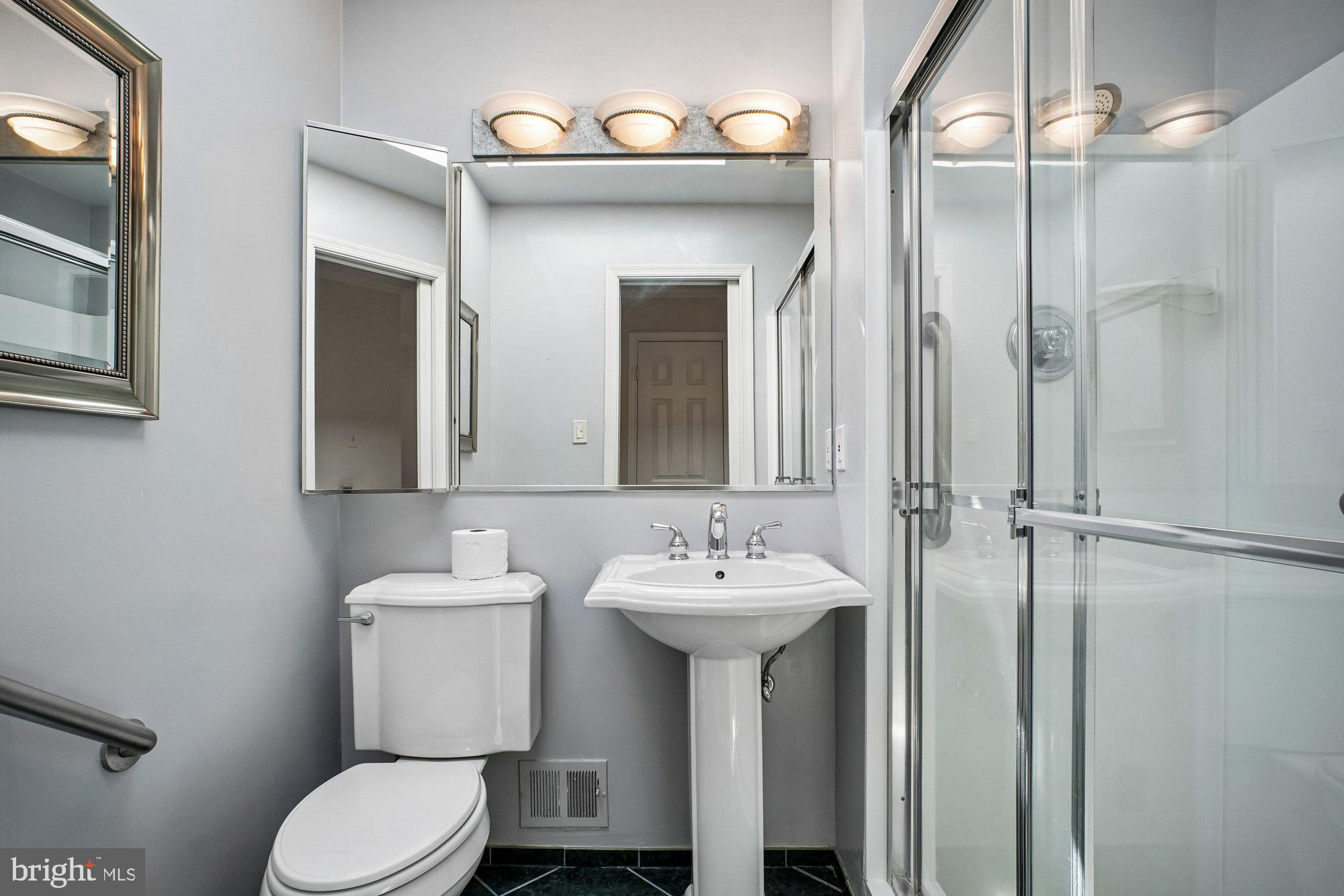 BARRISTERS PLACE - Residential