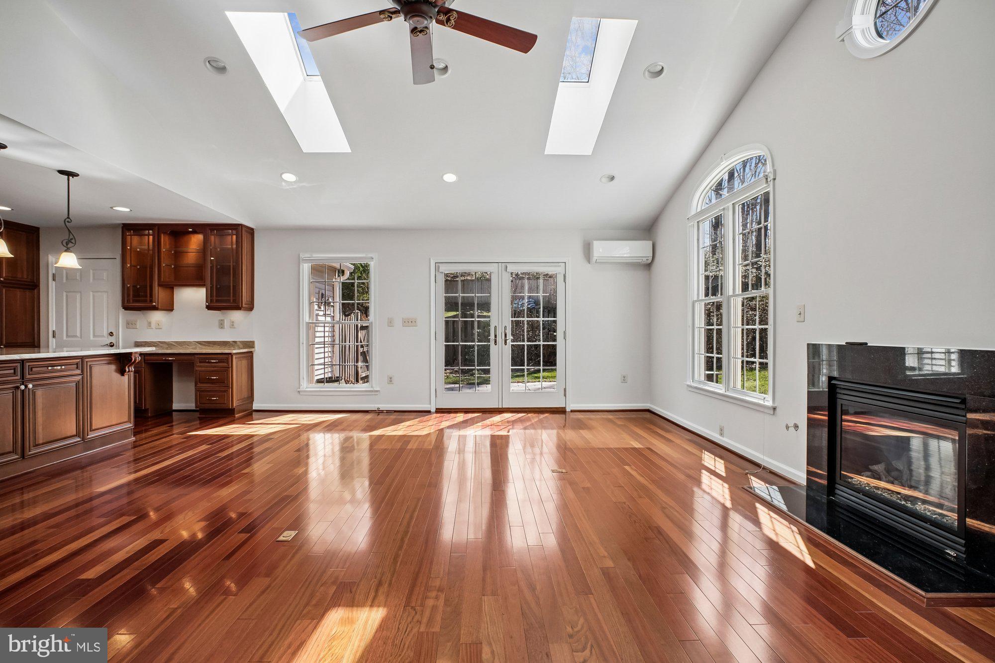 BARRISTERS PLACE - Residential