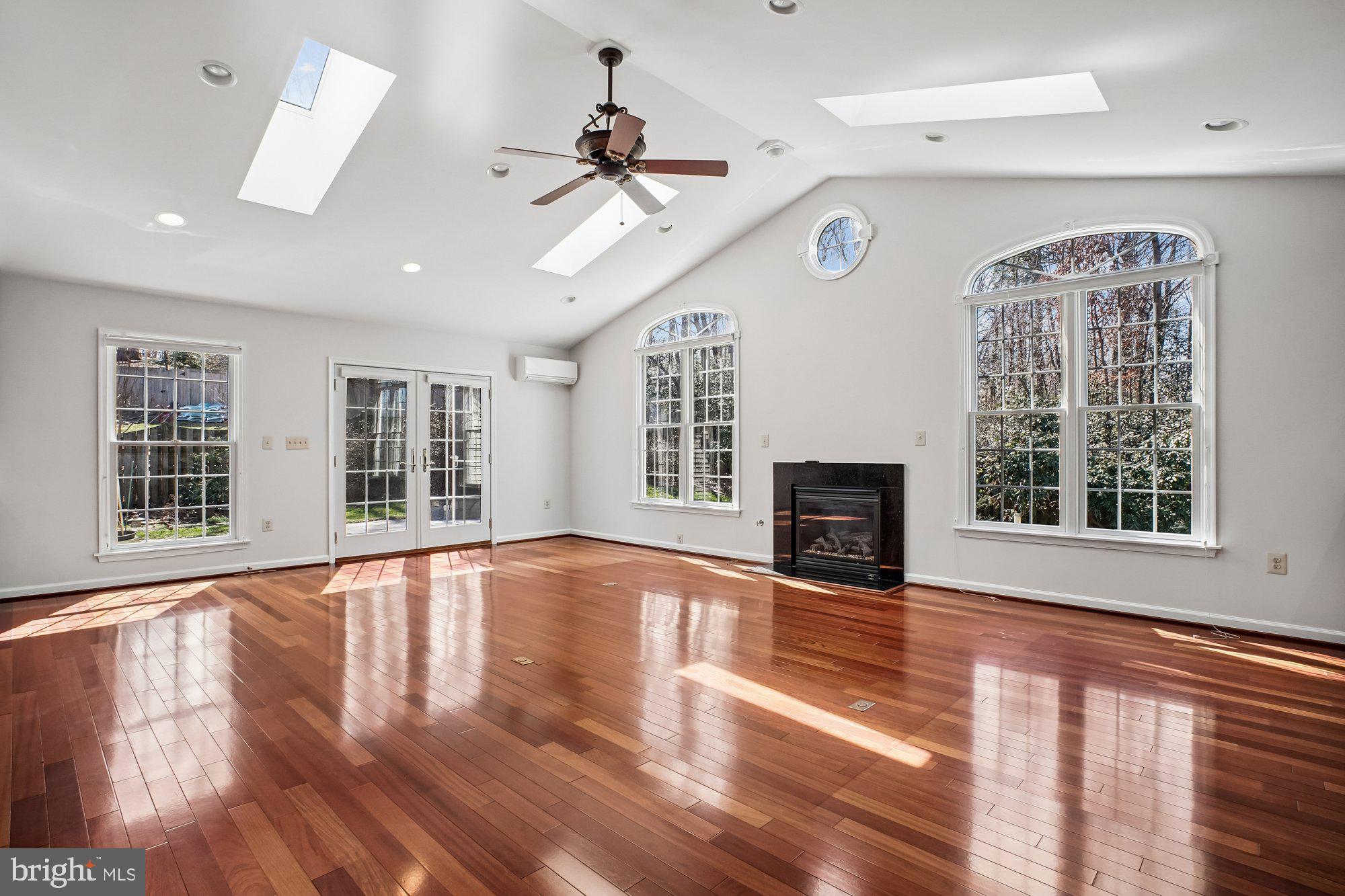 BARRISTERS PLACE - Residential