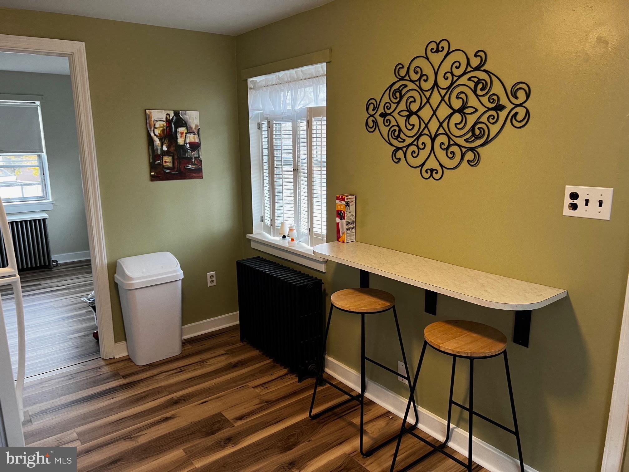 804 E CHOCOLATE AVENUE