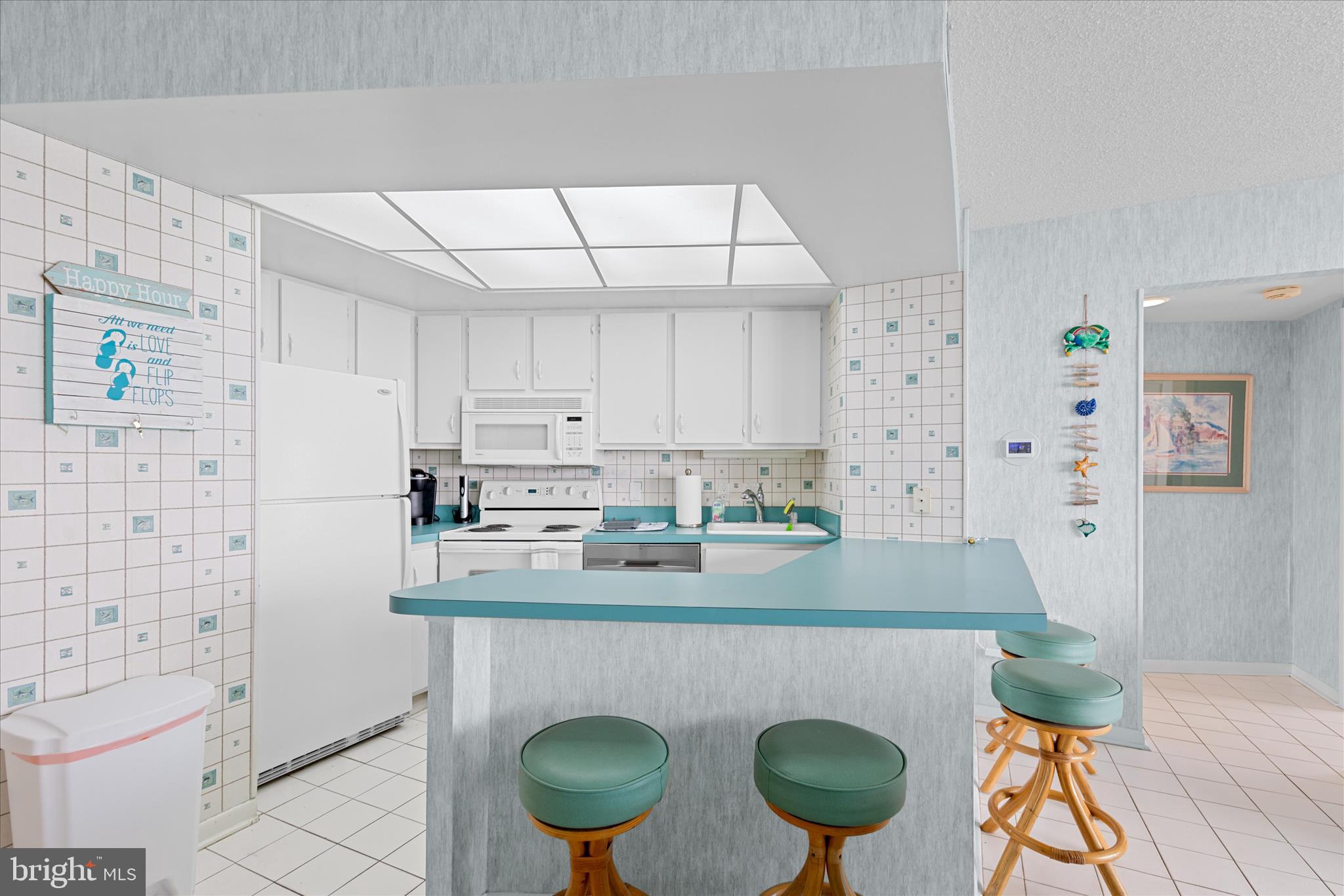 10900 COASTAL HIGHWAY 1604