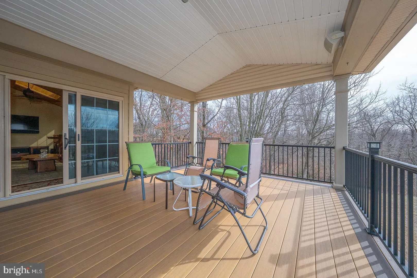 Downingtown, Pennsylvania 19335, United States, 4 Bedrooms Bedrooms, ,5 BathroomsBathrooms,Residential,Pending,4573