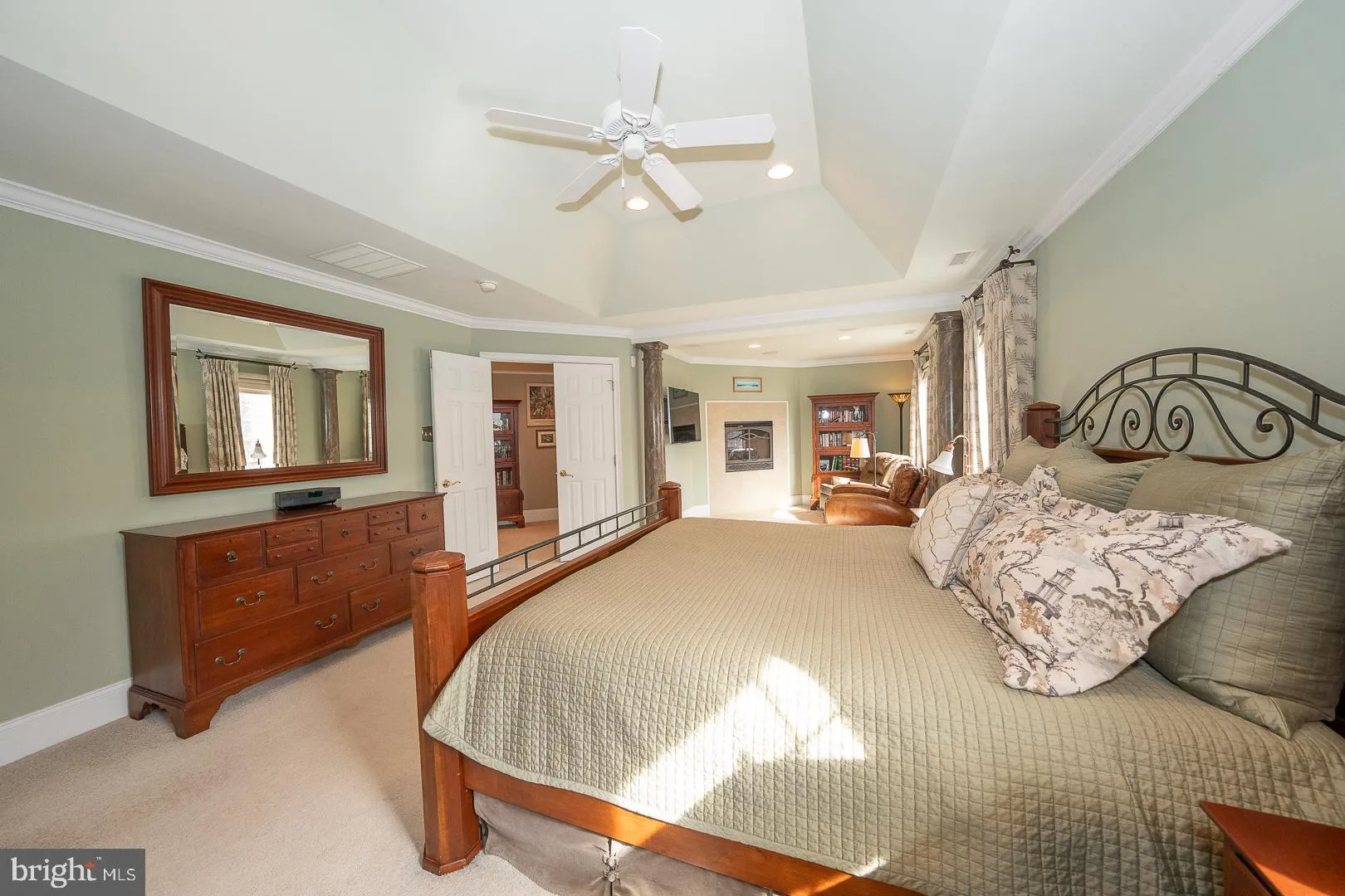 Downingtown, Pennsylvania 19335, United States, 4 Bedrooms Bedrooms, ,5 BathroomsBathrooms,Residential,Pending,4573